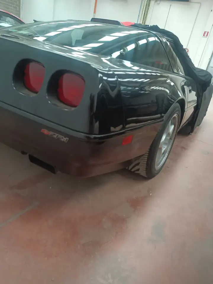 Corvette C4 ZR1, foto 3