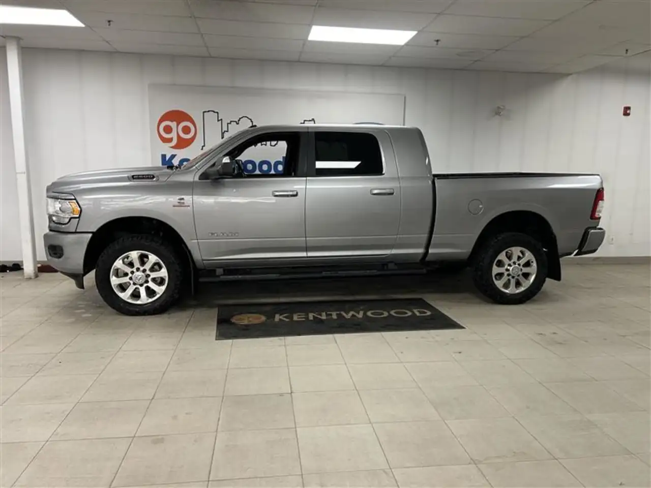 RAM 2500 снимка RAM 2500