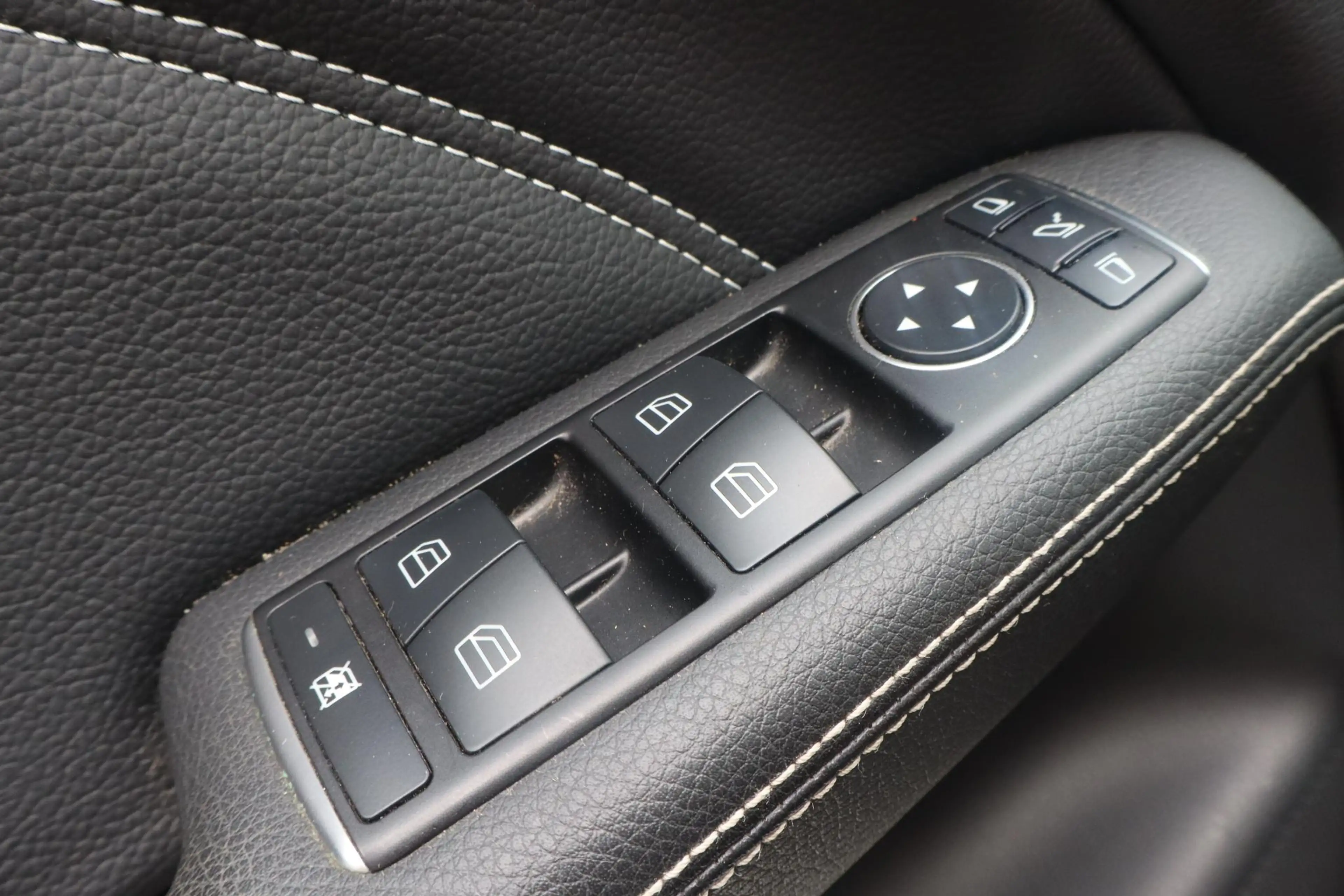 Mercedes-Benz B Electric Drive Prestige 28 kWh | 165 KM / 100% | Cruise control | — photo 17