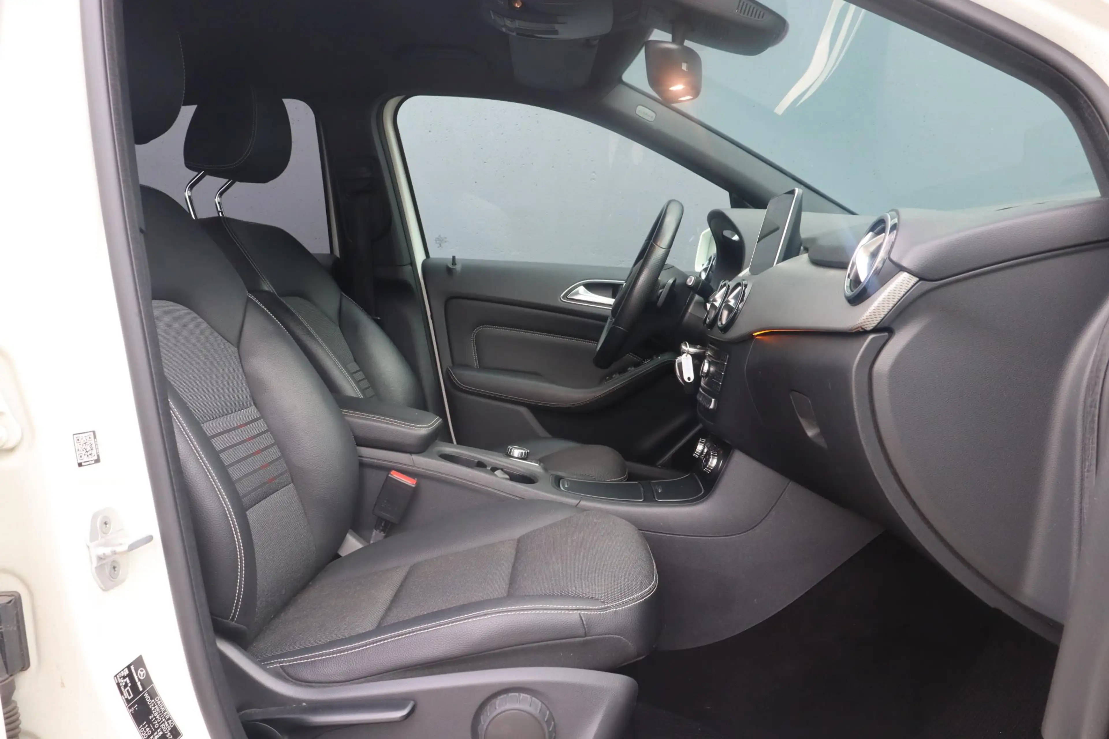 Mercedes-Benz B Electric Drive Prestige 28 kWh | 165 KM / 100% | Cruise control | — photo 16