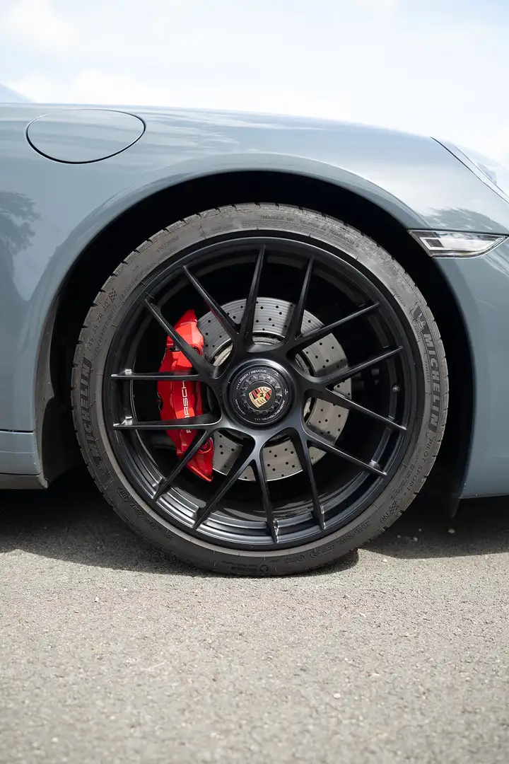 Porsche 911 911 Coupe 3.0 Carrera GTS auto Grigio - 2