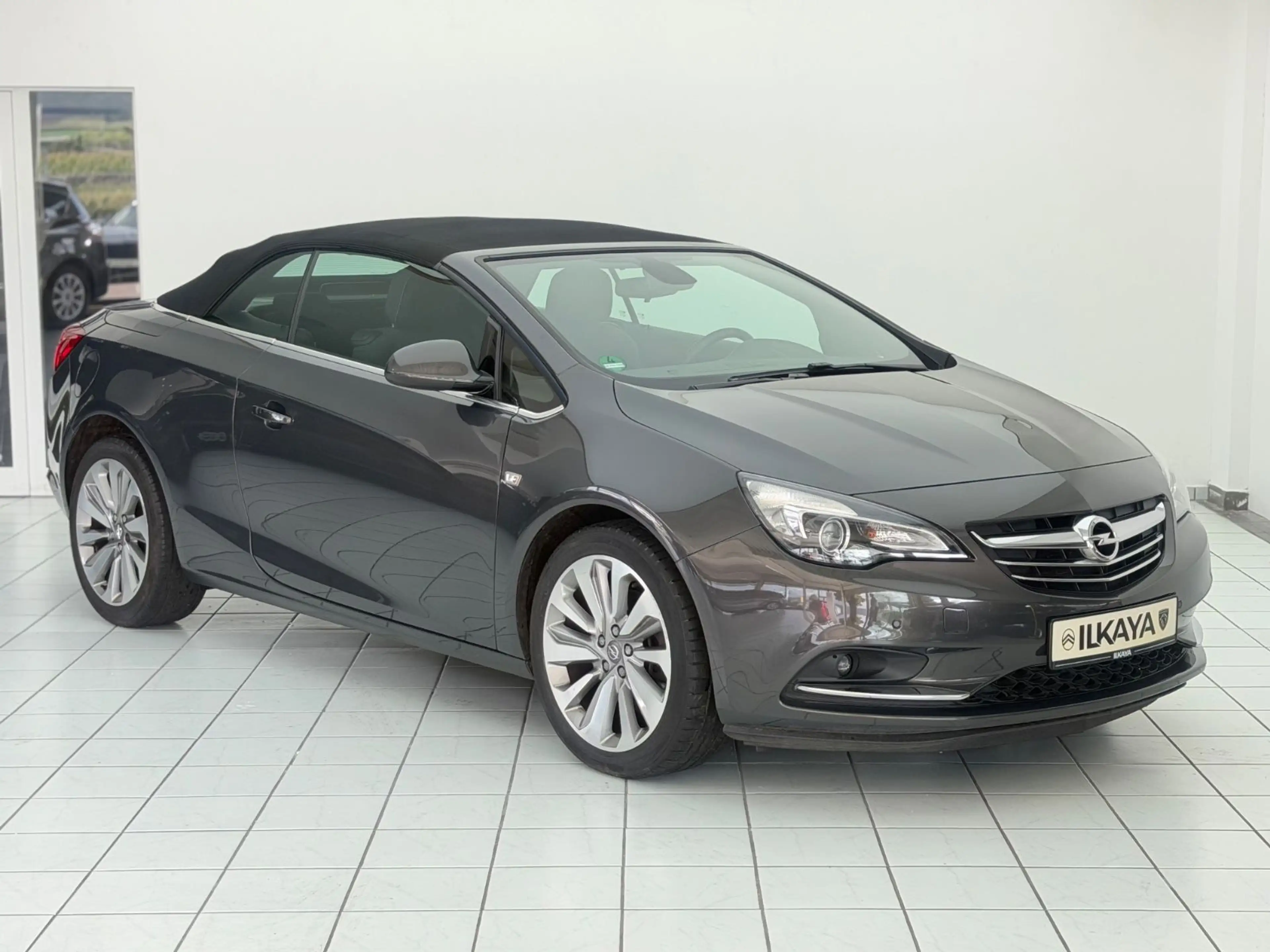 Opel Cascada Edition — photo 11