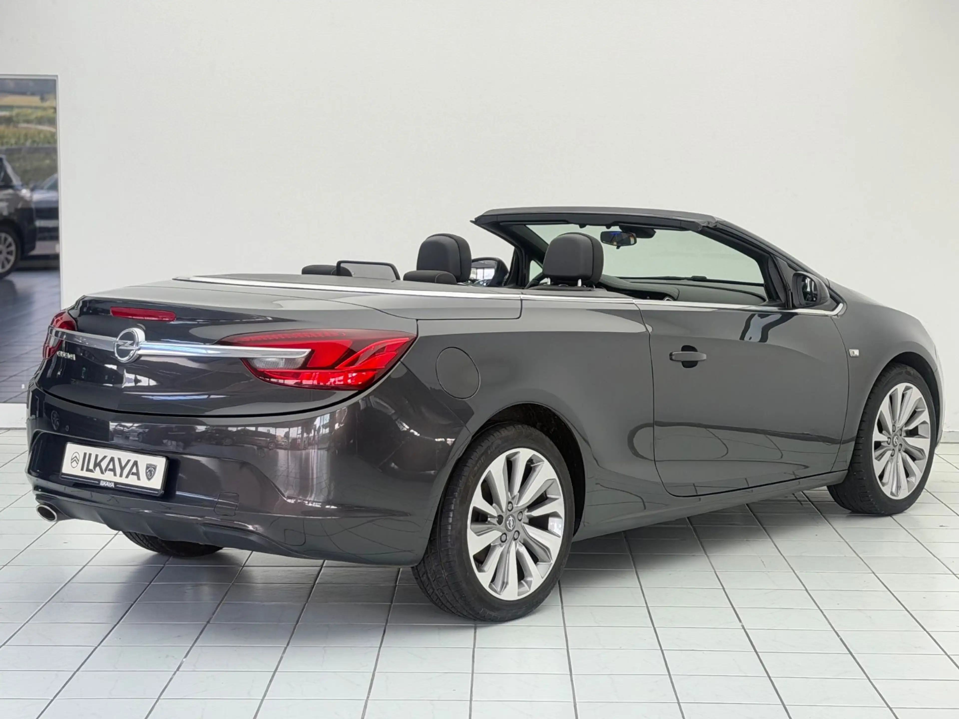 Opel Cascada Edition — photo 9