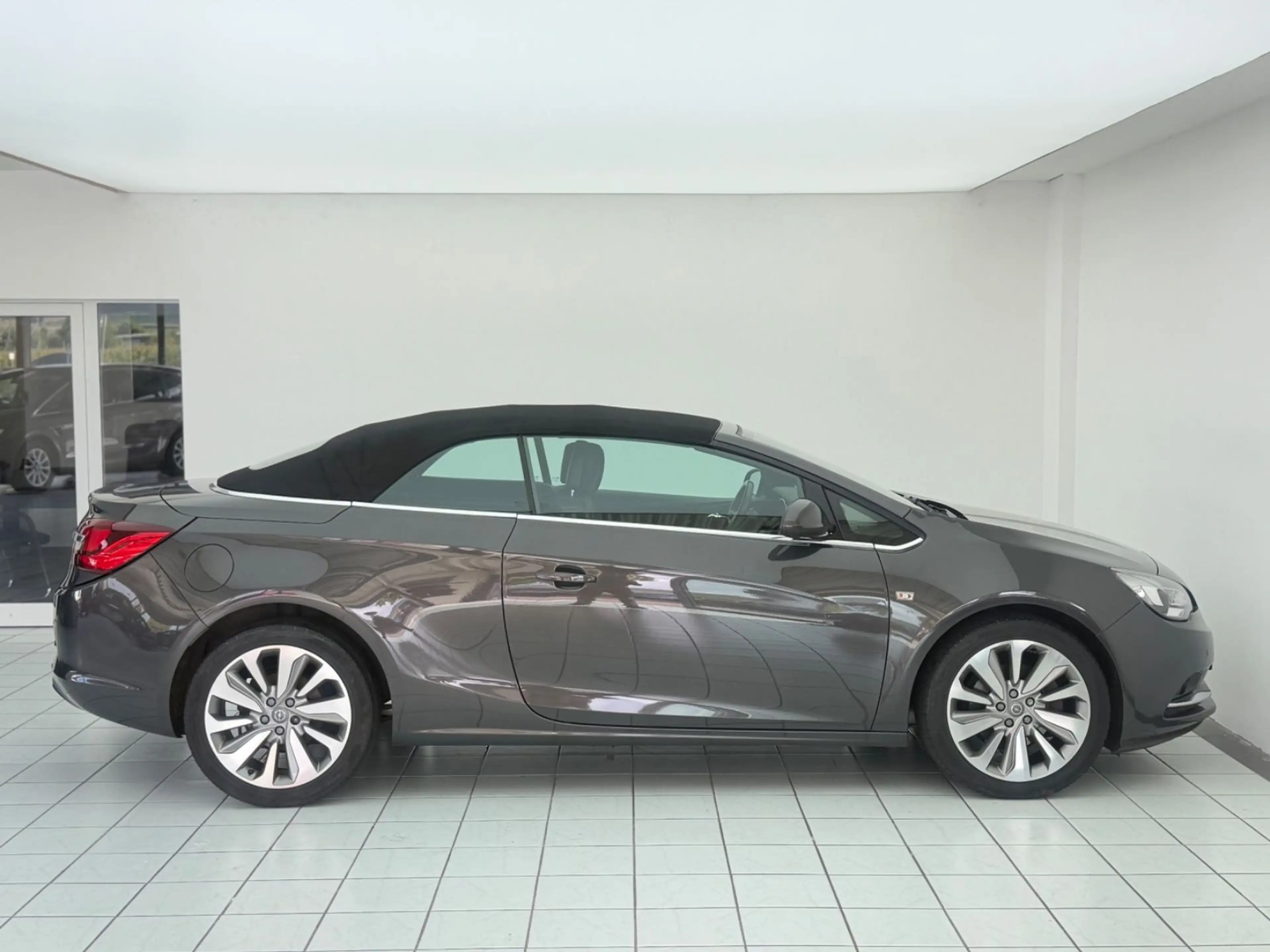 Opel Cascada Edition — photo 10