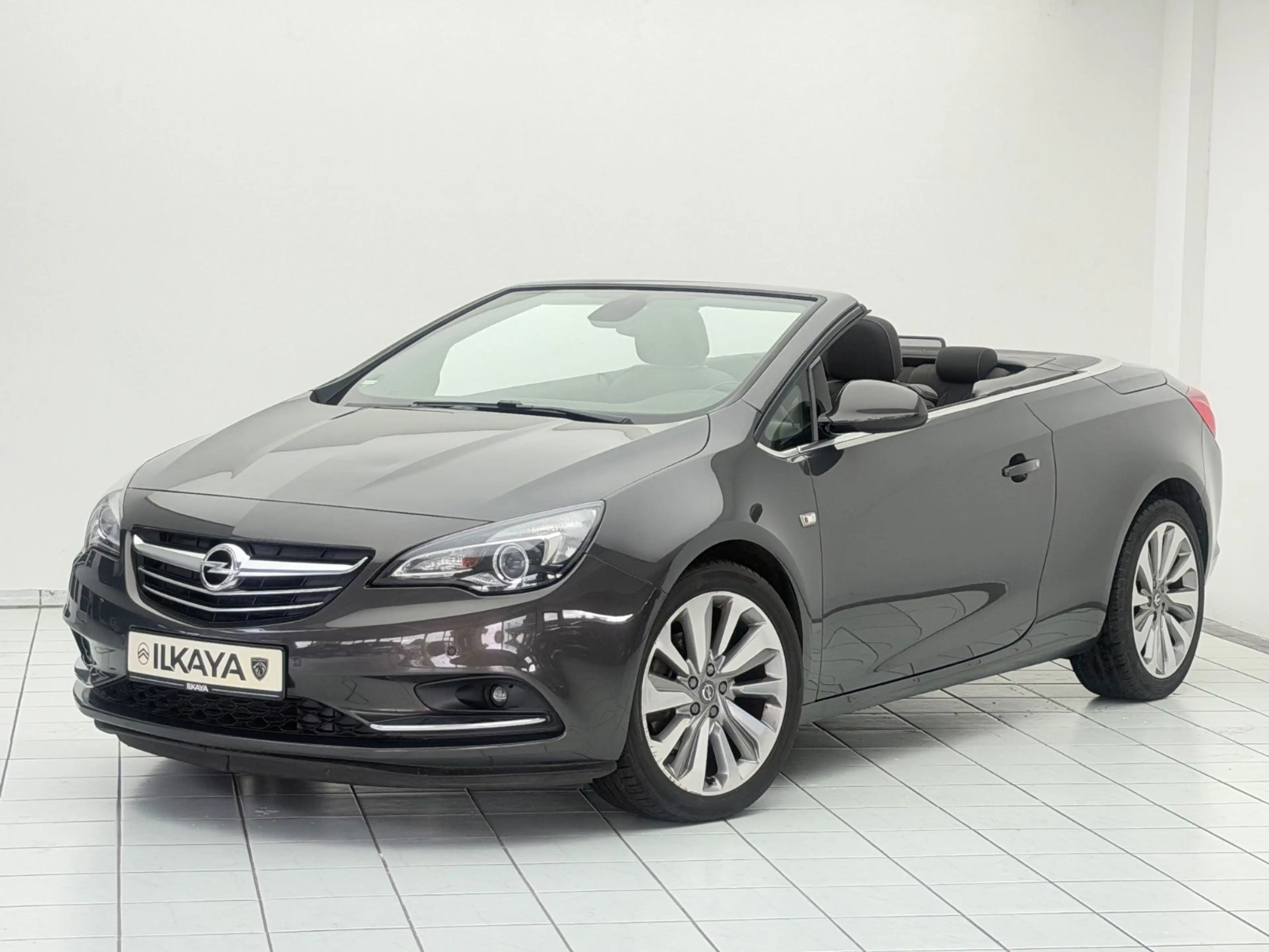 Opel Cascada Edition — photo 4