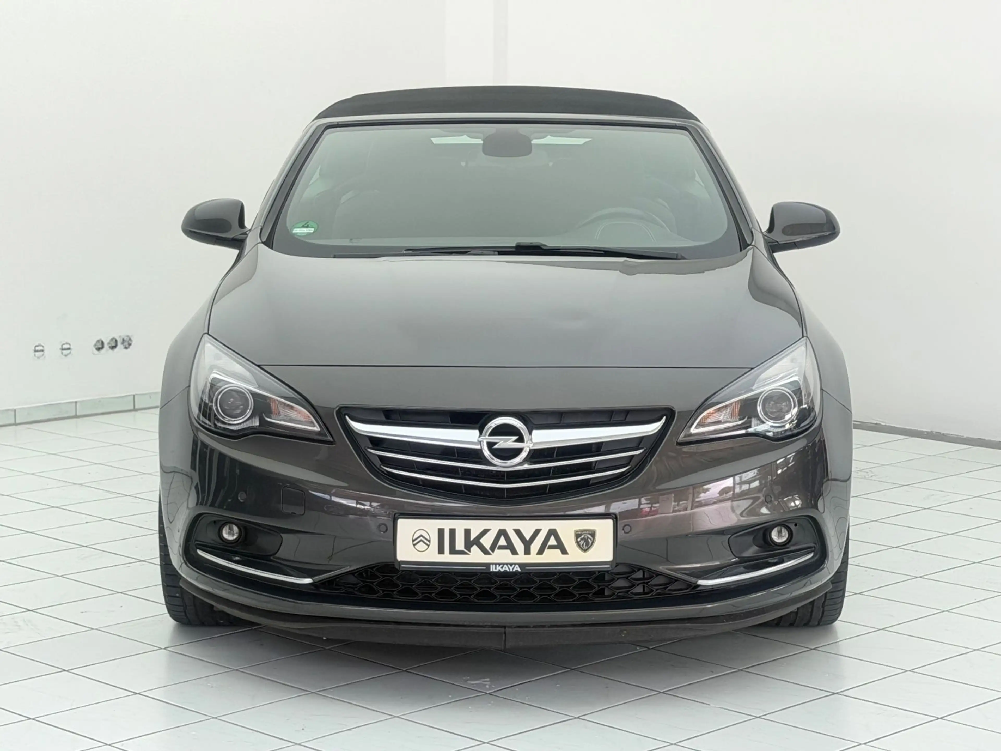 Opel Cascada Edition — photo 3