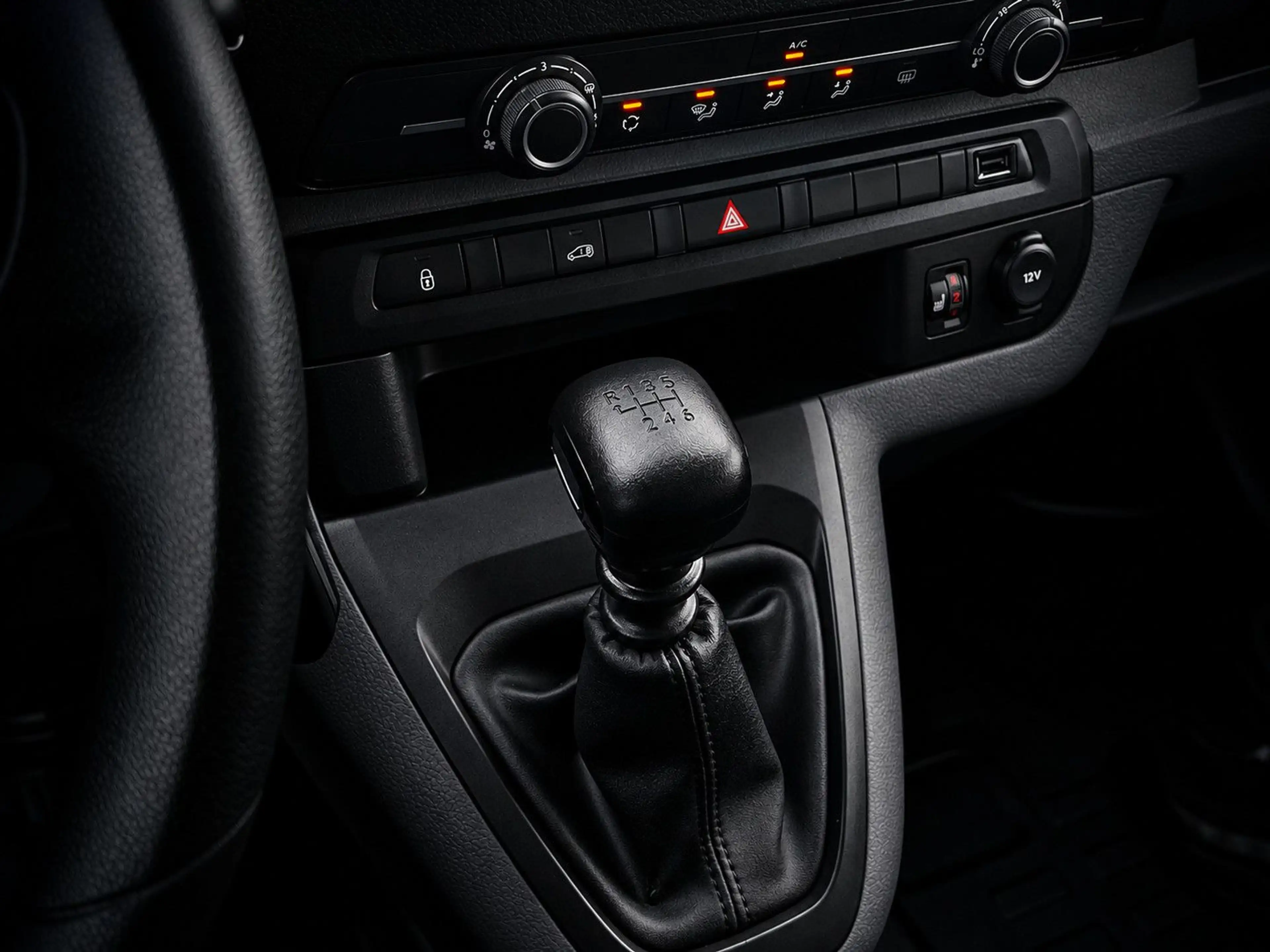 Opel Vivaro Edition L (L3)*1.Hand*REGALE*NAVI*SHZ* — photo 13