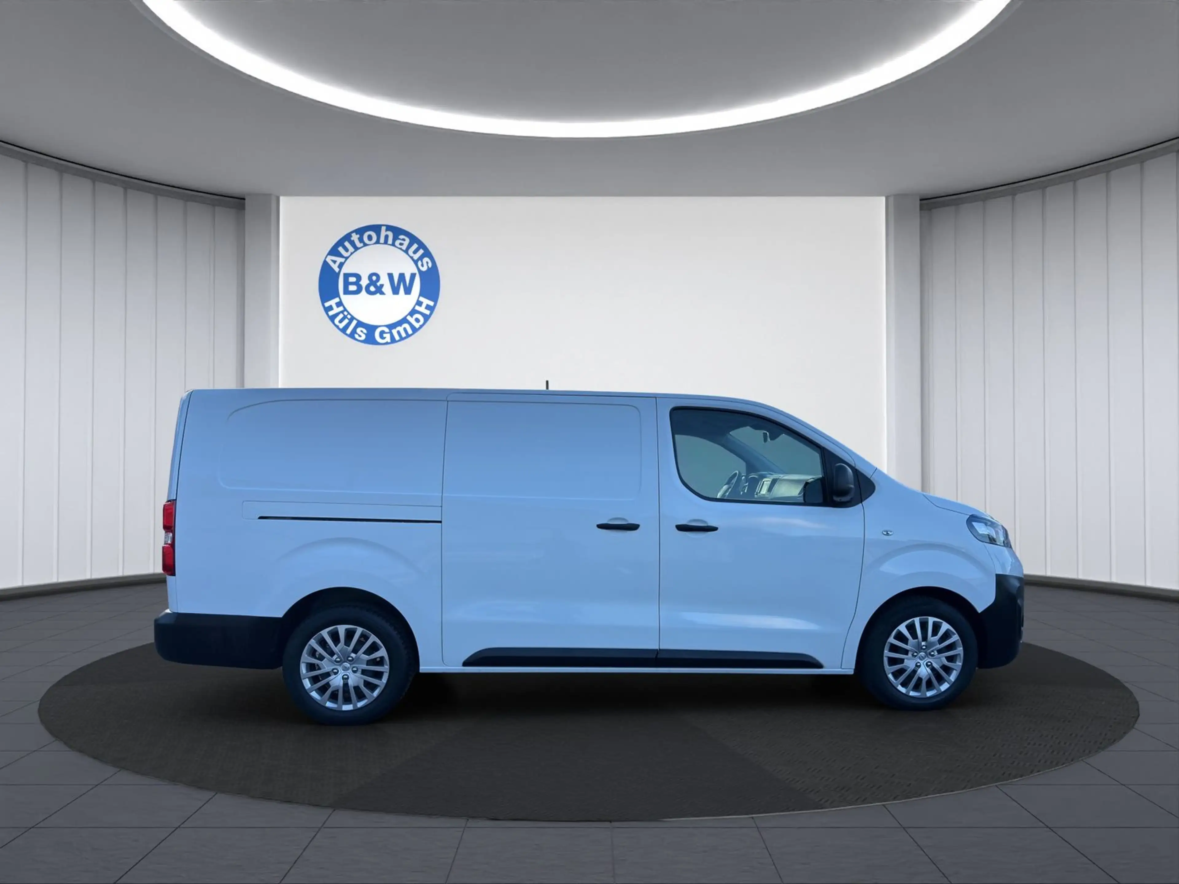 Opel Vivaro Edition L (L3)*1.Hand*REGALE*NAVI*SHZ* — photo 5