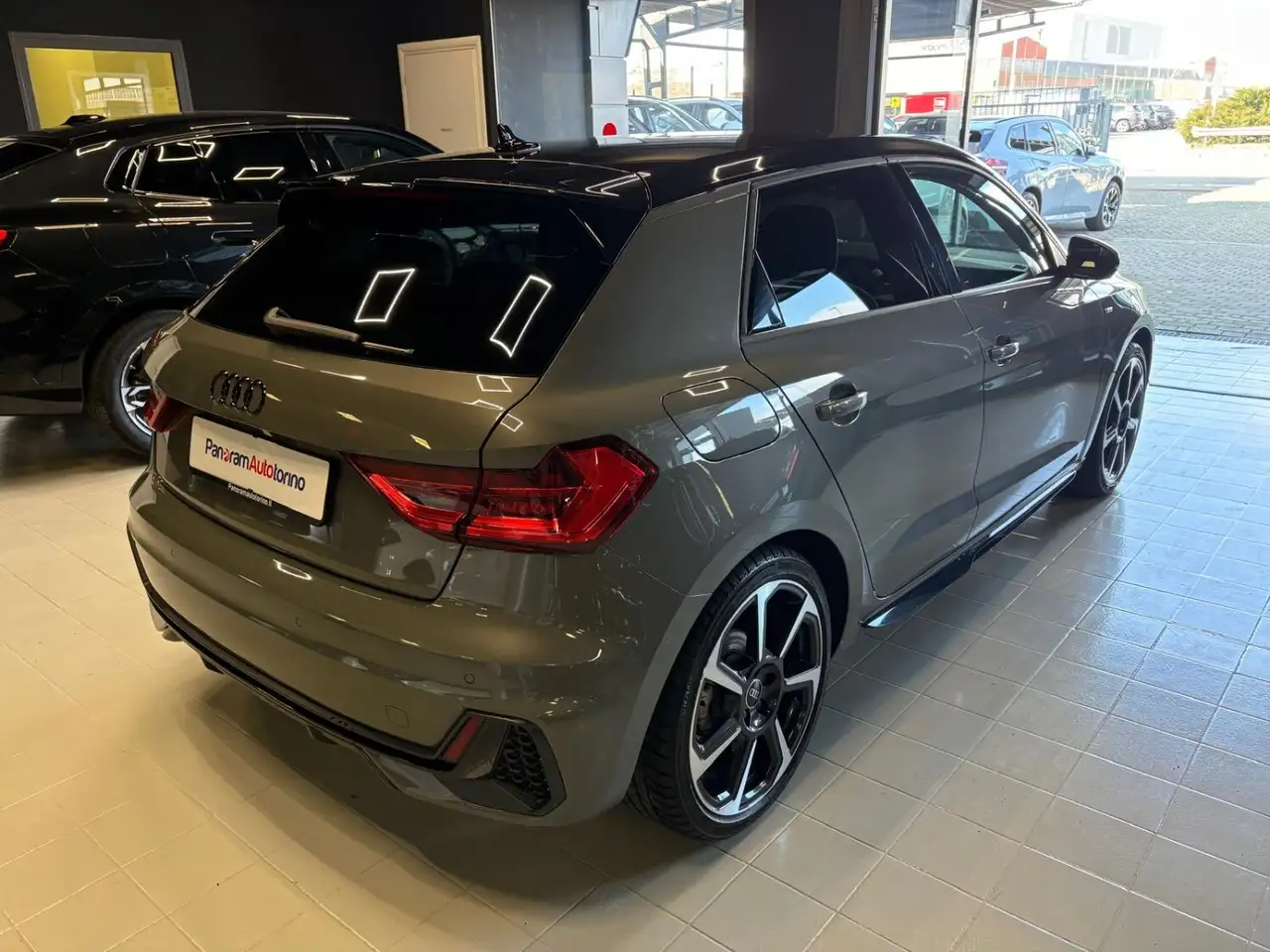 Audi A1 SPB 30 TFSI S tronic Identity Black, миниатюра 8