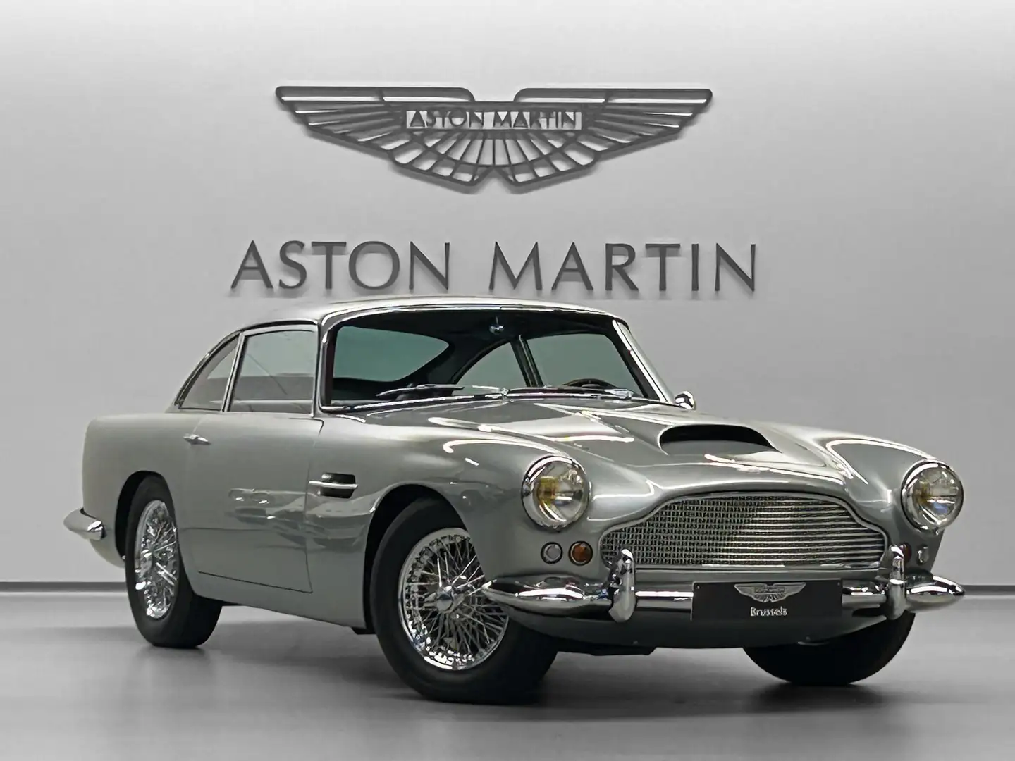 Aston Martin DB 4 Series 2 | Aston Martin Brussels Šedá - 1