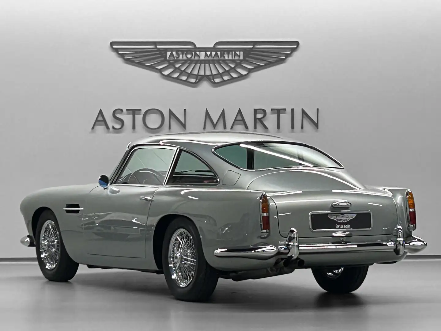 Aston Martin DB 4 Series 2 | Aston Martin Brussels Gri - 2