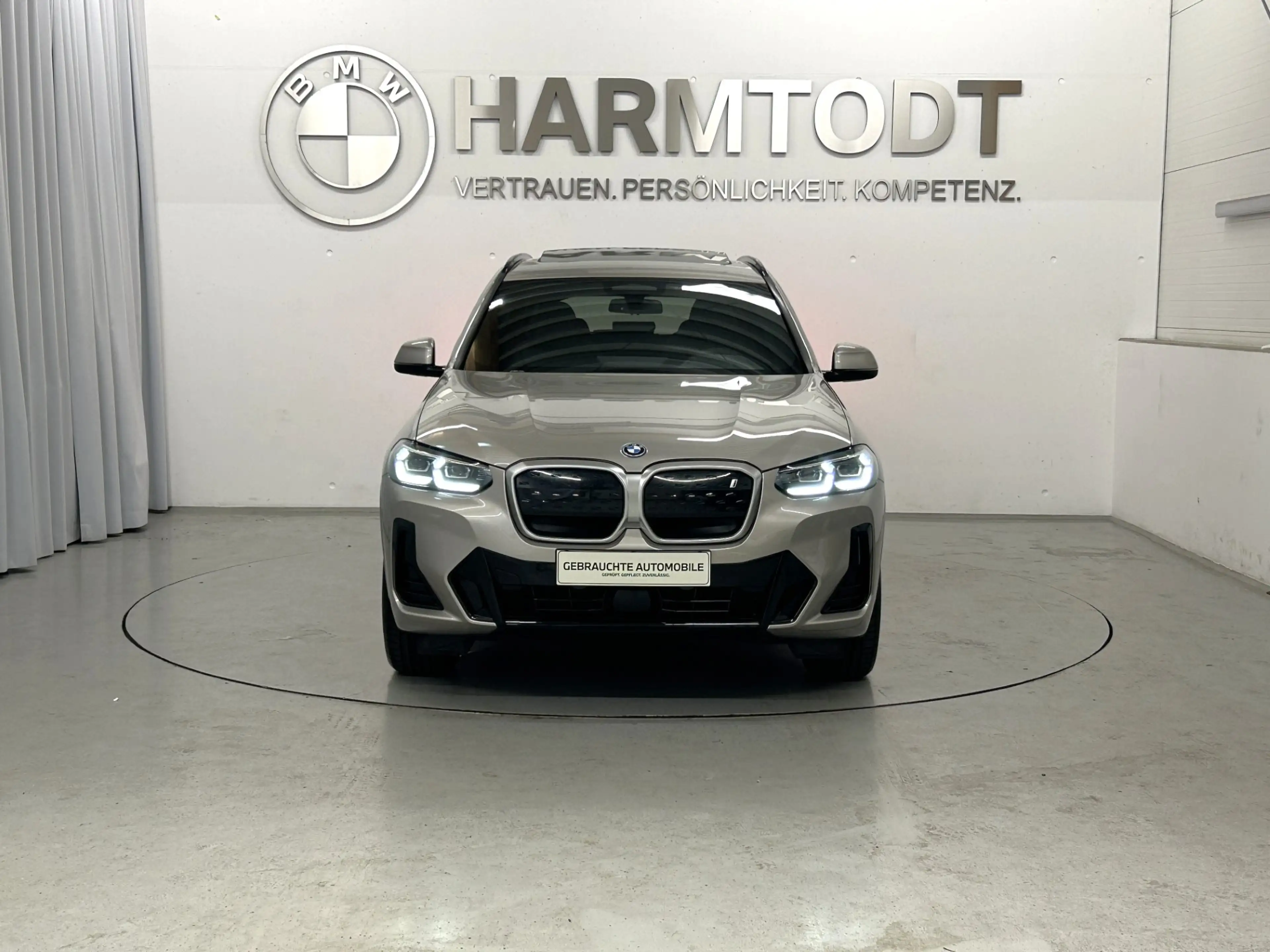 BMW iX3 *Inspiring* — photo 6