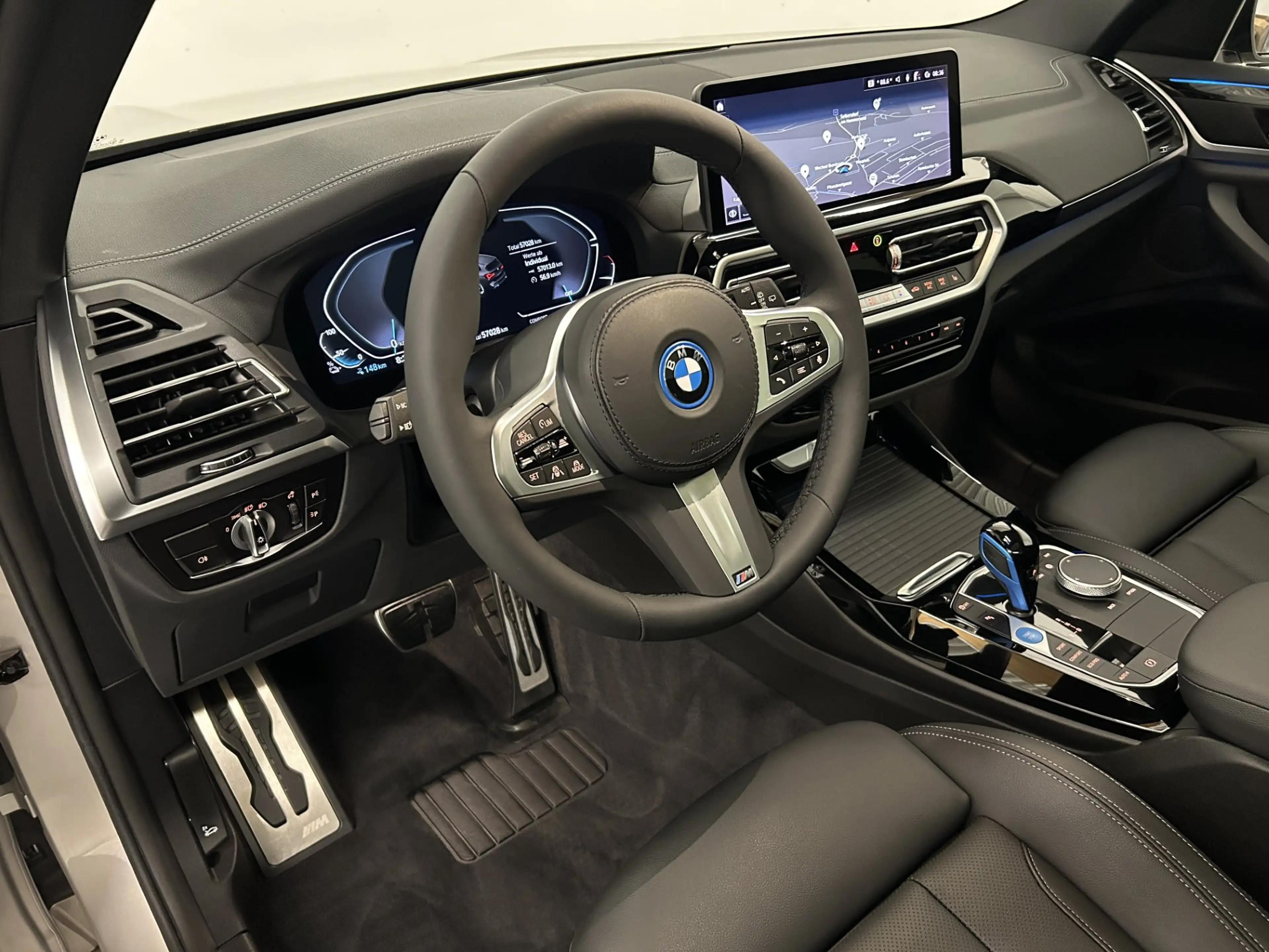 BMW iX3 *Inspiring* — photo 7