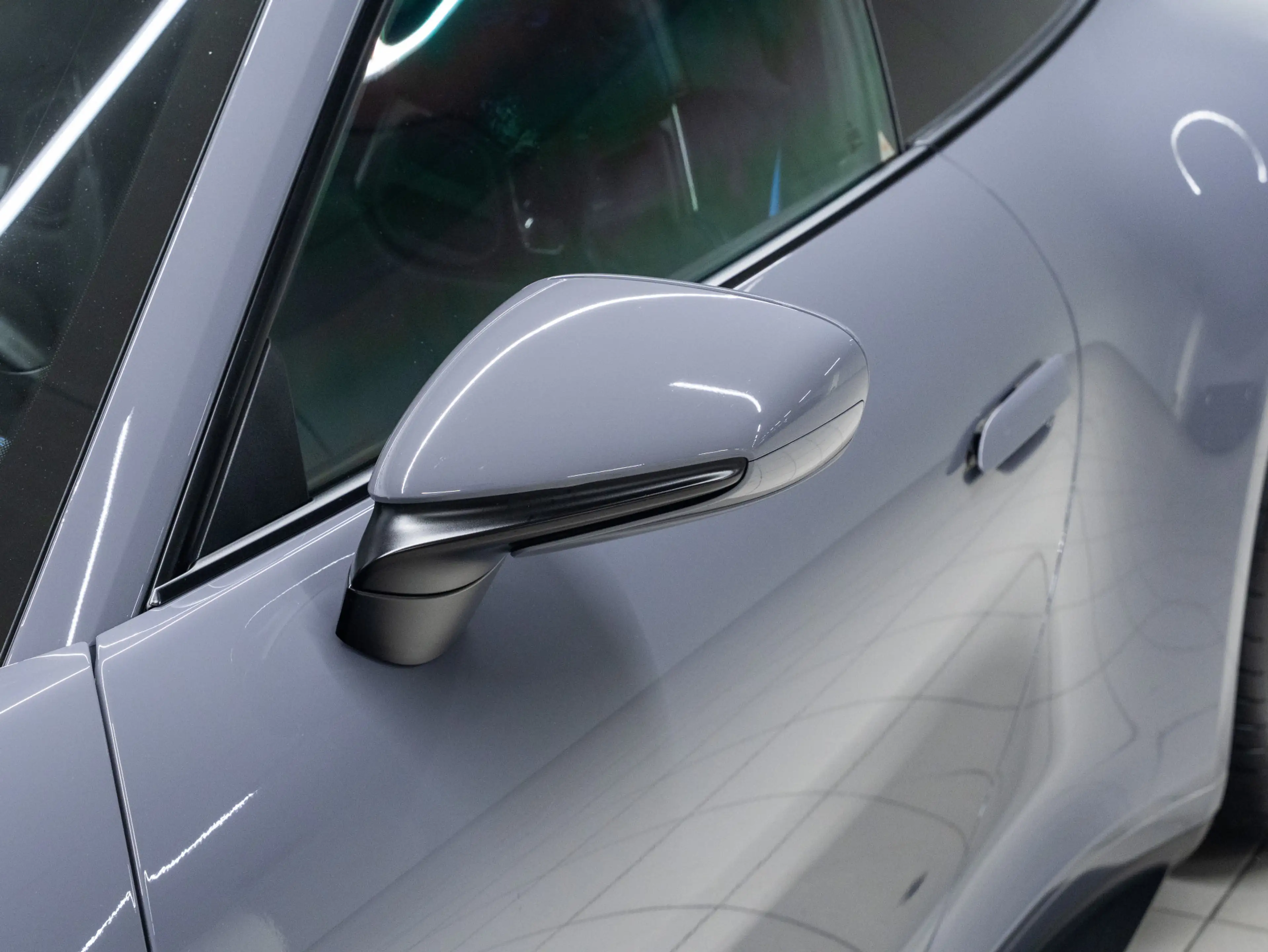 Porsche 992 GT3 Touring — photo 15