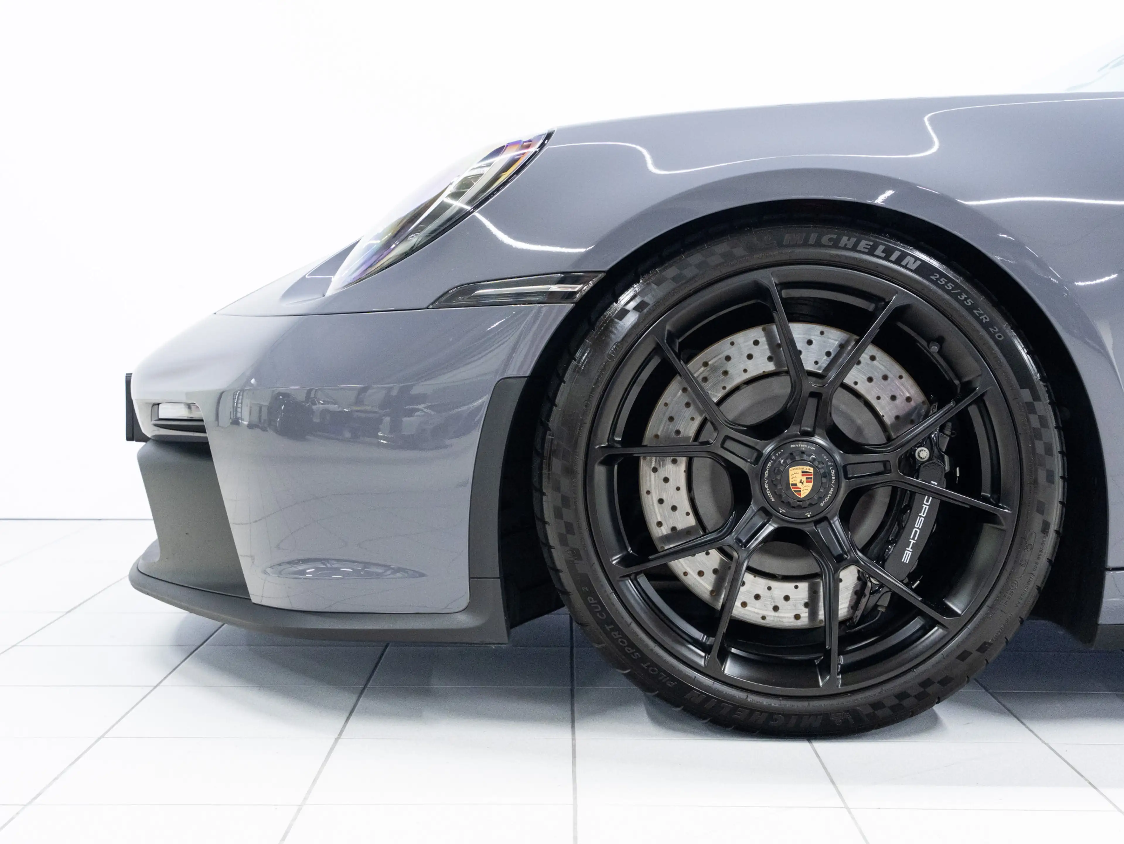 Porsche 992 GT3 Touring — photo 6