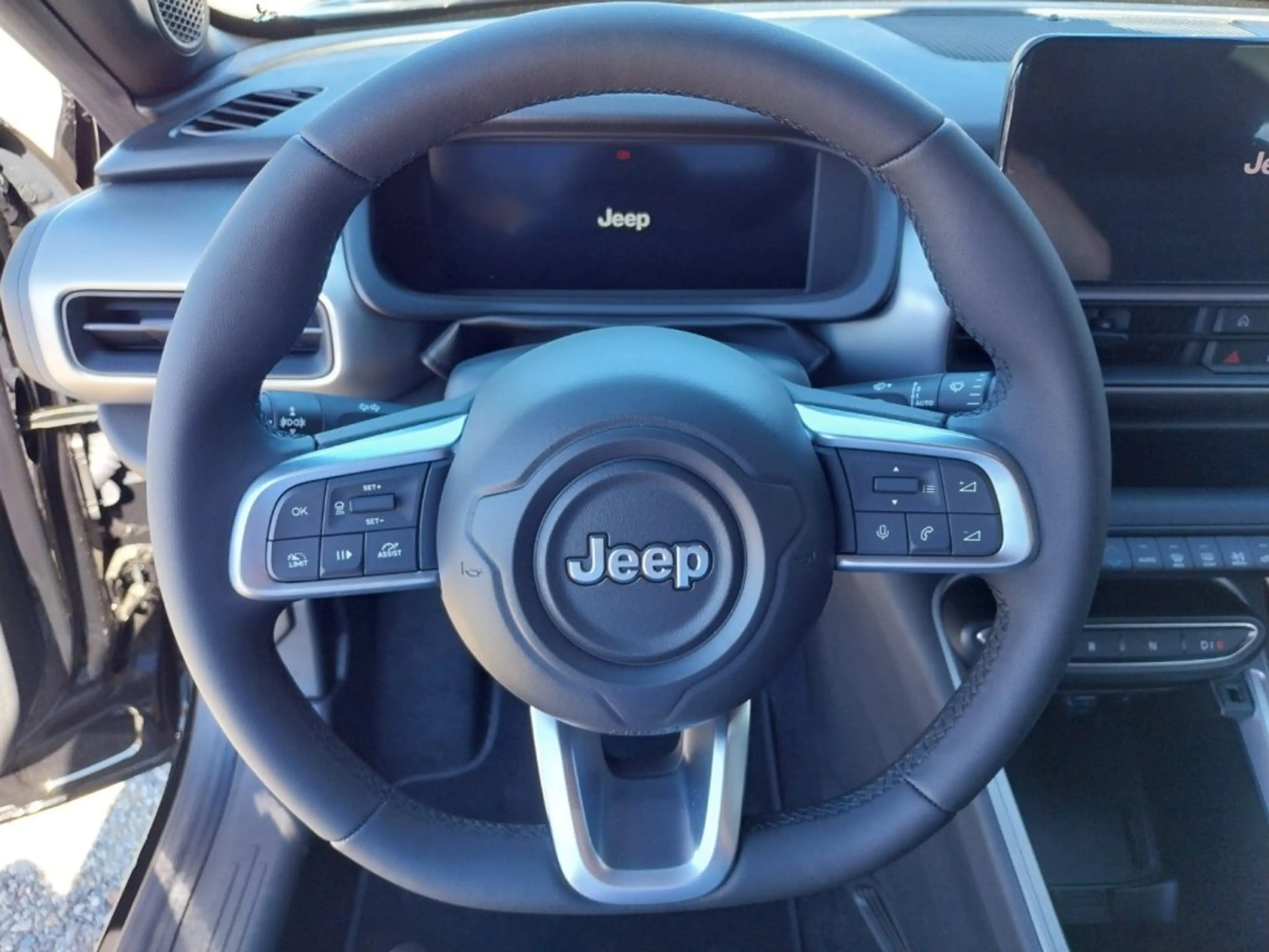 Jeep Avenger Summit MY26 Elektro 54 kWh 156PS — photo 13