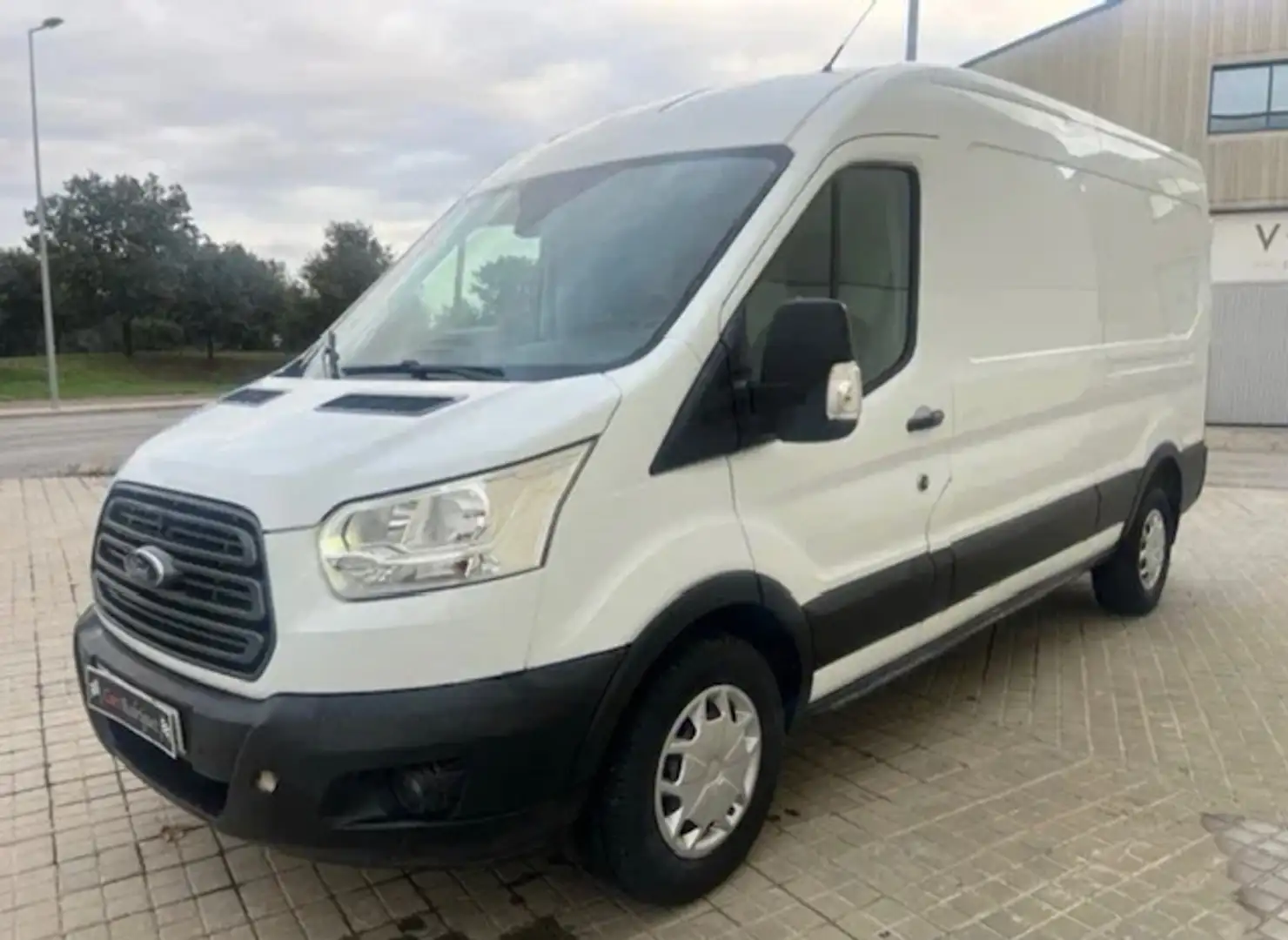 Ford Transit FT 350 L3 Chasis DCb. Trend Tr. Tra. 130 Blanc - 2