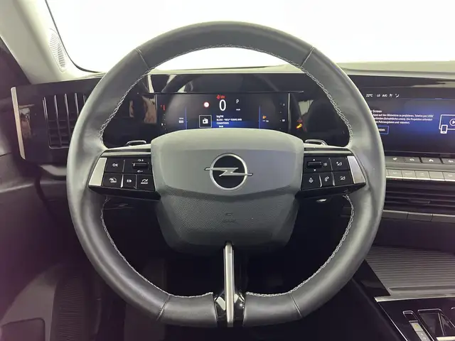 Opel Astra view 15