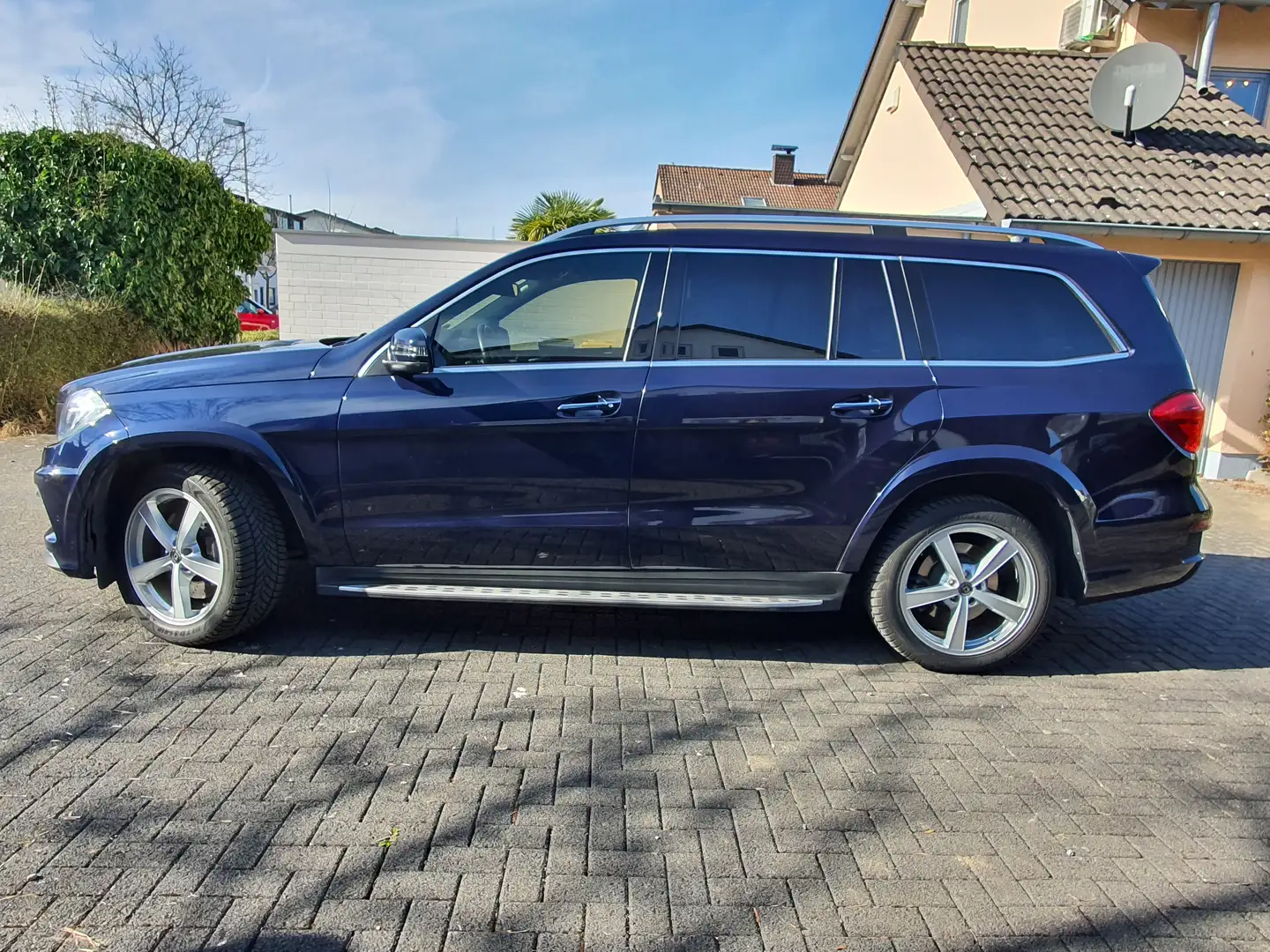 Mercedes-Benz GL 350 BlueTec 4-Matic + AMG-Sportp., Kotflügelverbr. Albastru - 2