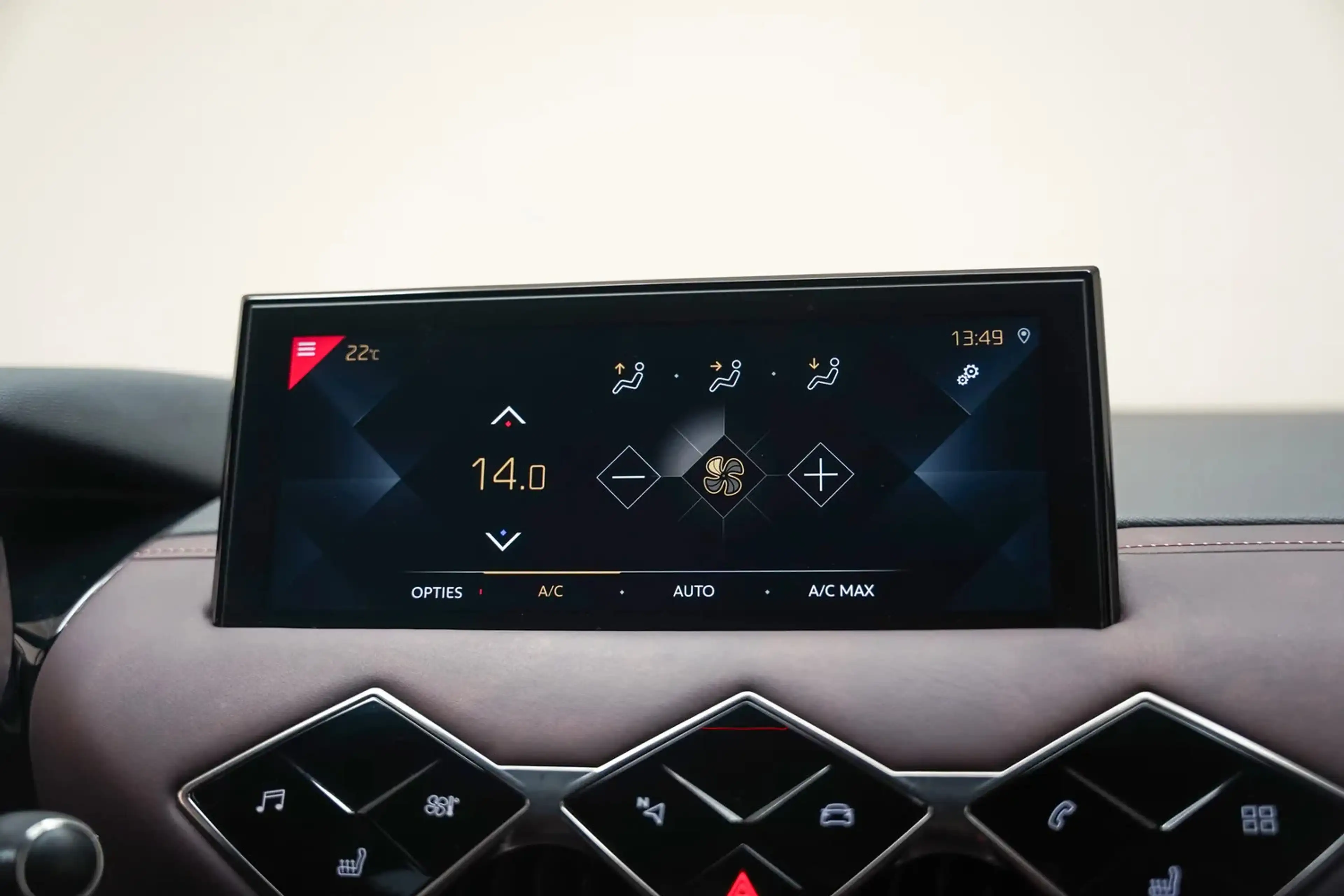 DS Automobiles DS 3 Crossback 1.2 PureTech La Premiere Aut. [ Navi Camera Leder — photo 8