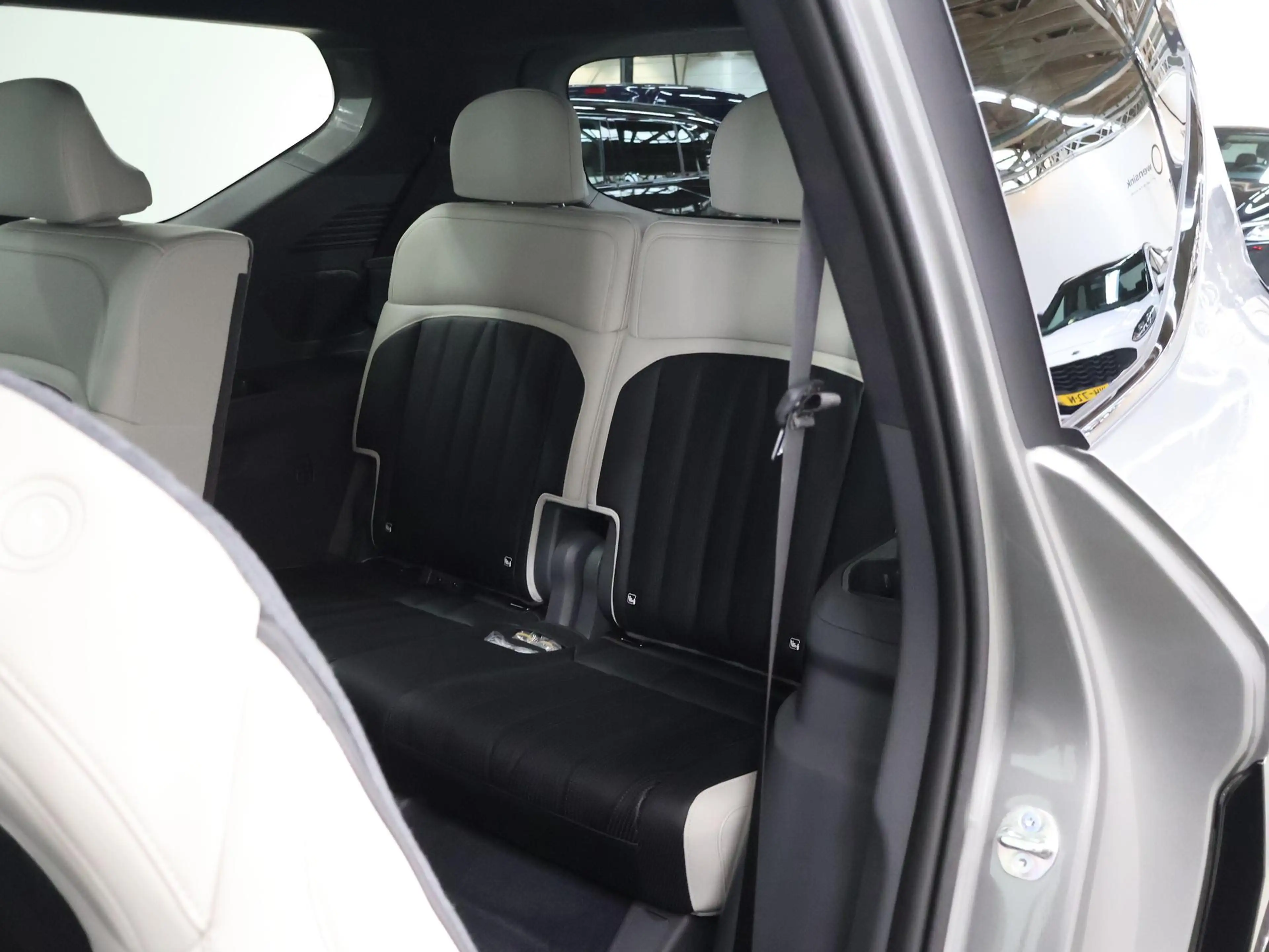 Kia EV9 GT-Line AWD 99.8 kWh | Panoramaschuifdak  | LED-ma — photo 13