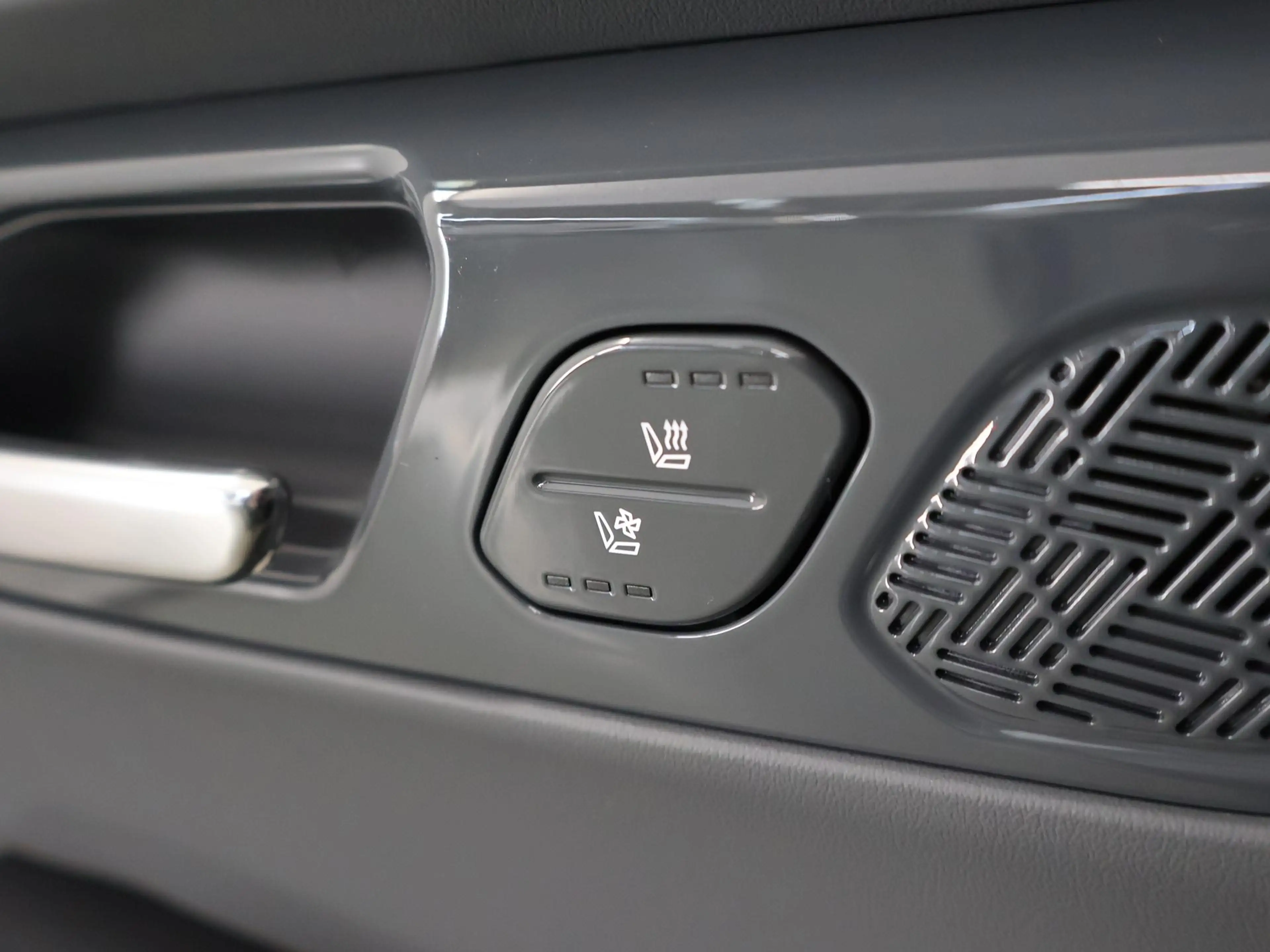 Kia EV9 GT-Line AWD 99.8 kWh | Panoramaschuifdak  | LED-ma — photo 11