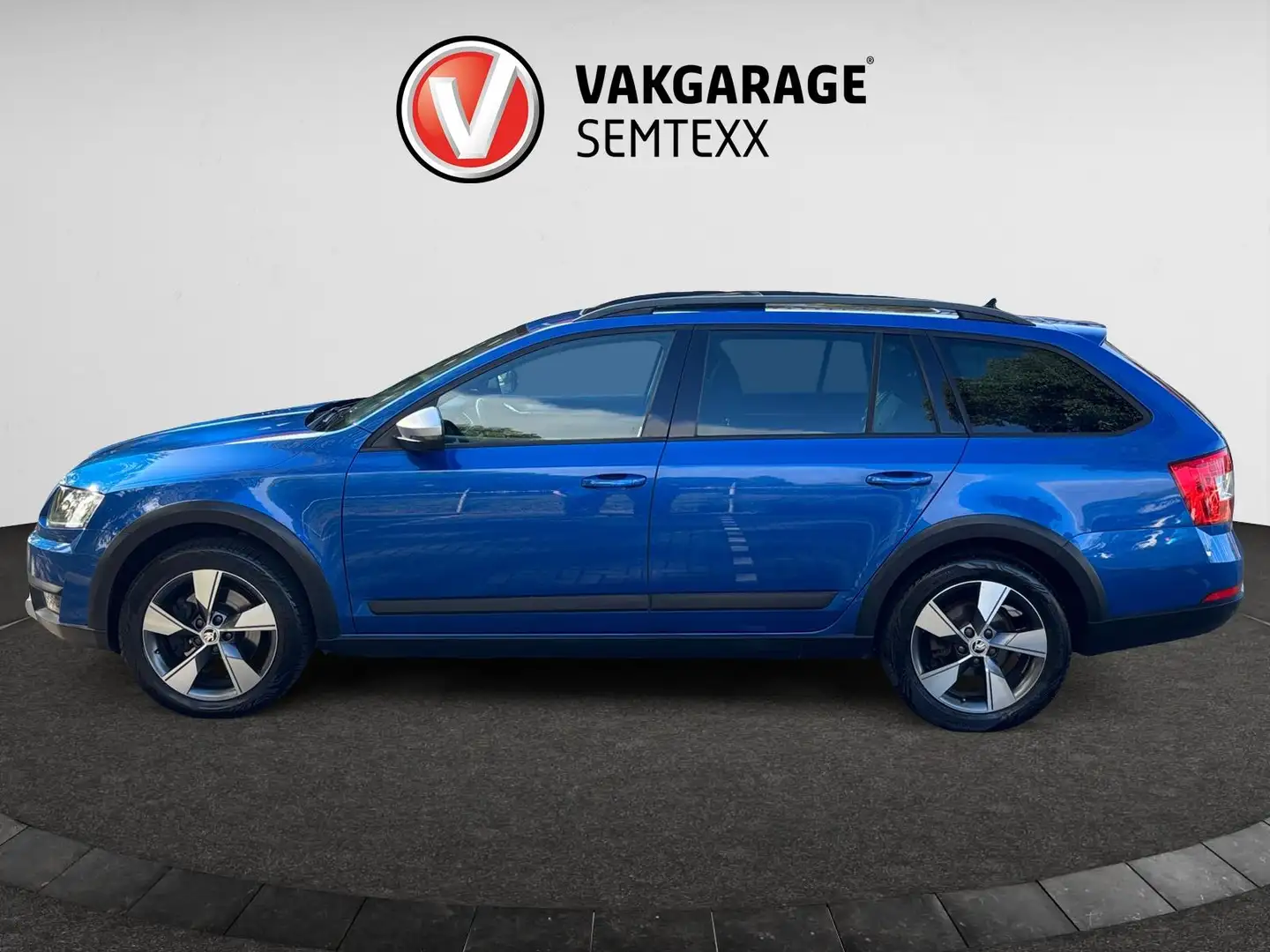 Skoda Octavia Combi 1.8 TSI Scout 4X4 Uniek| Automaat | Cruise | Blau - 2