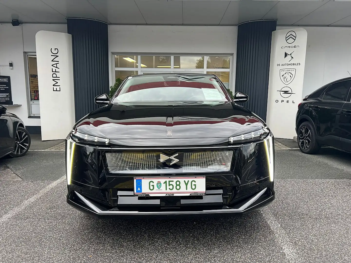 DS Automobiles N°8 FWD 230PS ÉTOILE (ND3) Schwarz - 2
