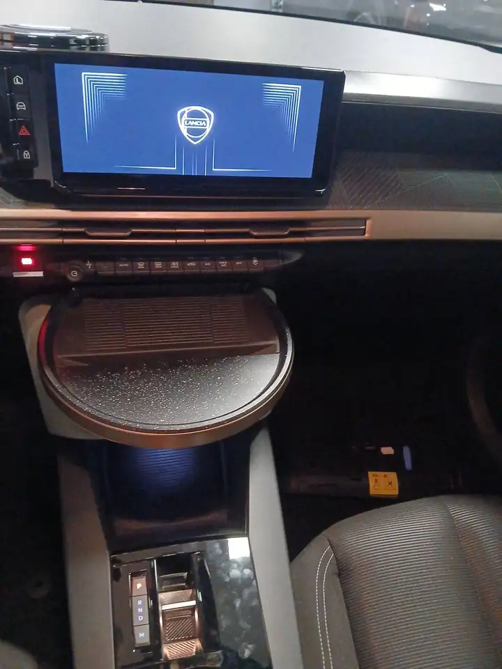 Lancia Ypsilon 2025