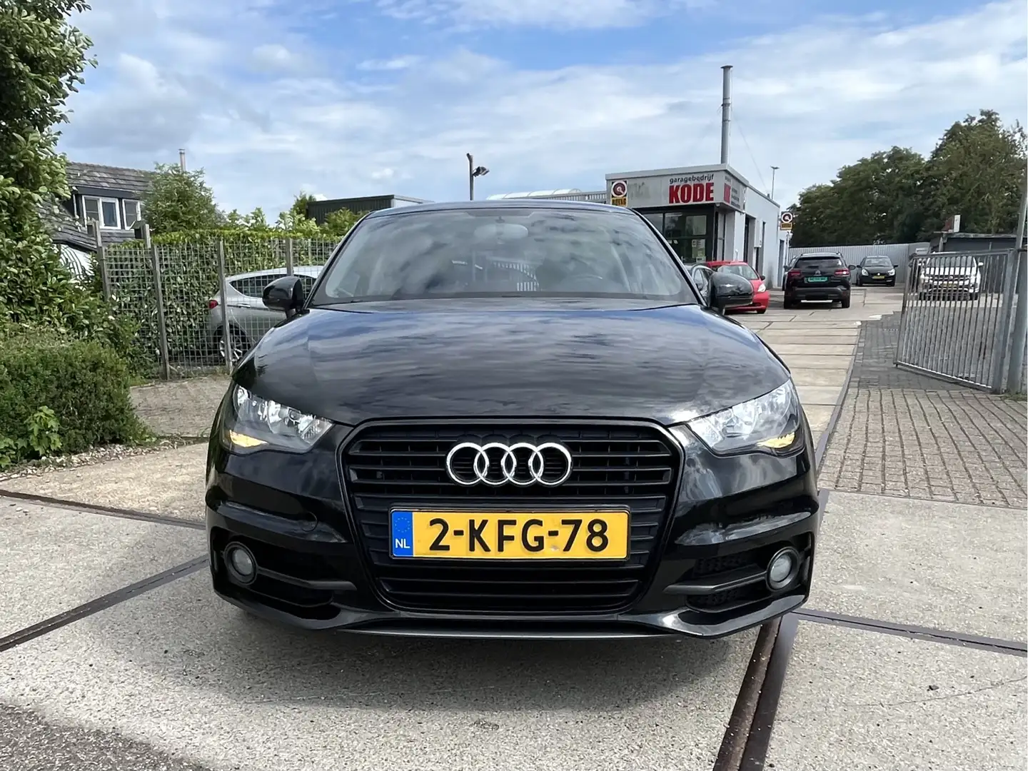 Audi A1 1.2 TFSI Admired S Line exterieur  | Connect Black - 2