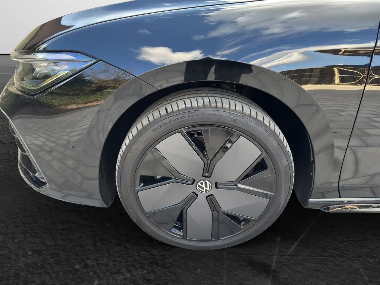 Volkswagen Passat Variant 2.0 TDI DSG 4M R-Line 6