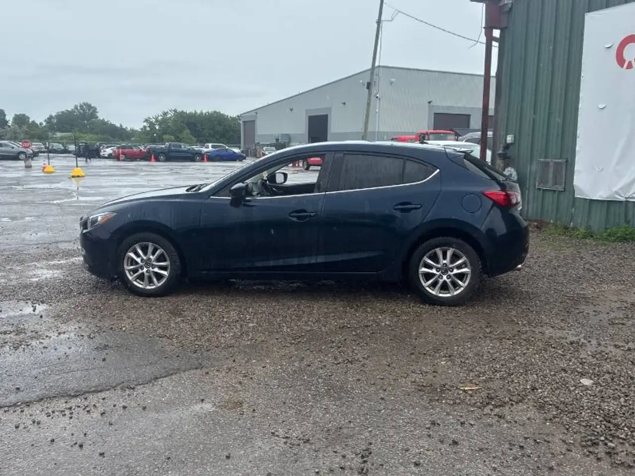 Mazda 3 снимка Mazda 3
