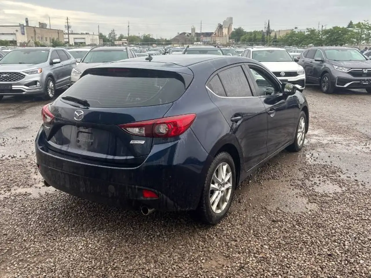 Mazda 3 снимка Mazda 3