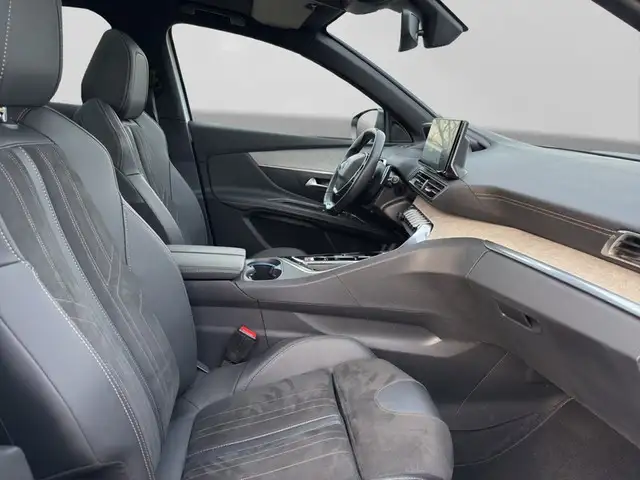 Peugeot 3008 view 9