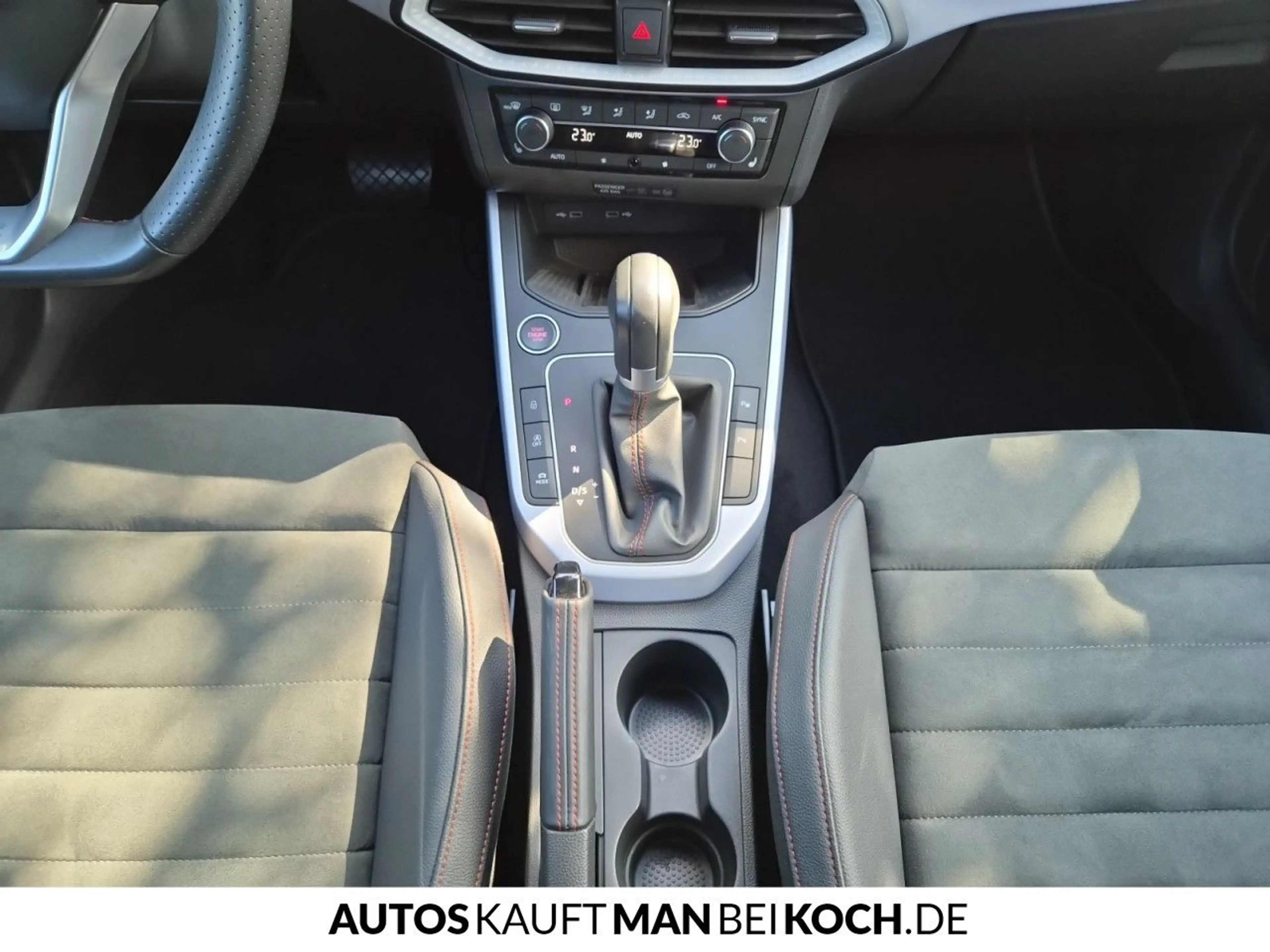 SEAT Arona 1.5 TSI DSG FR NAVI LED PARKL SHZ PDC — photo 11