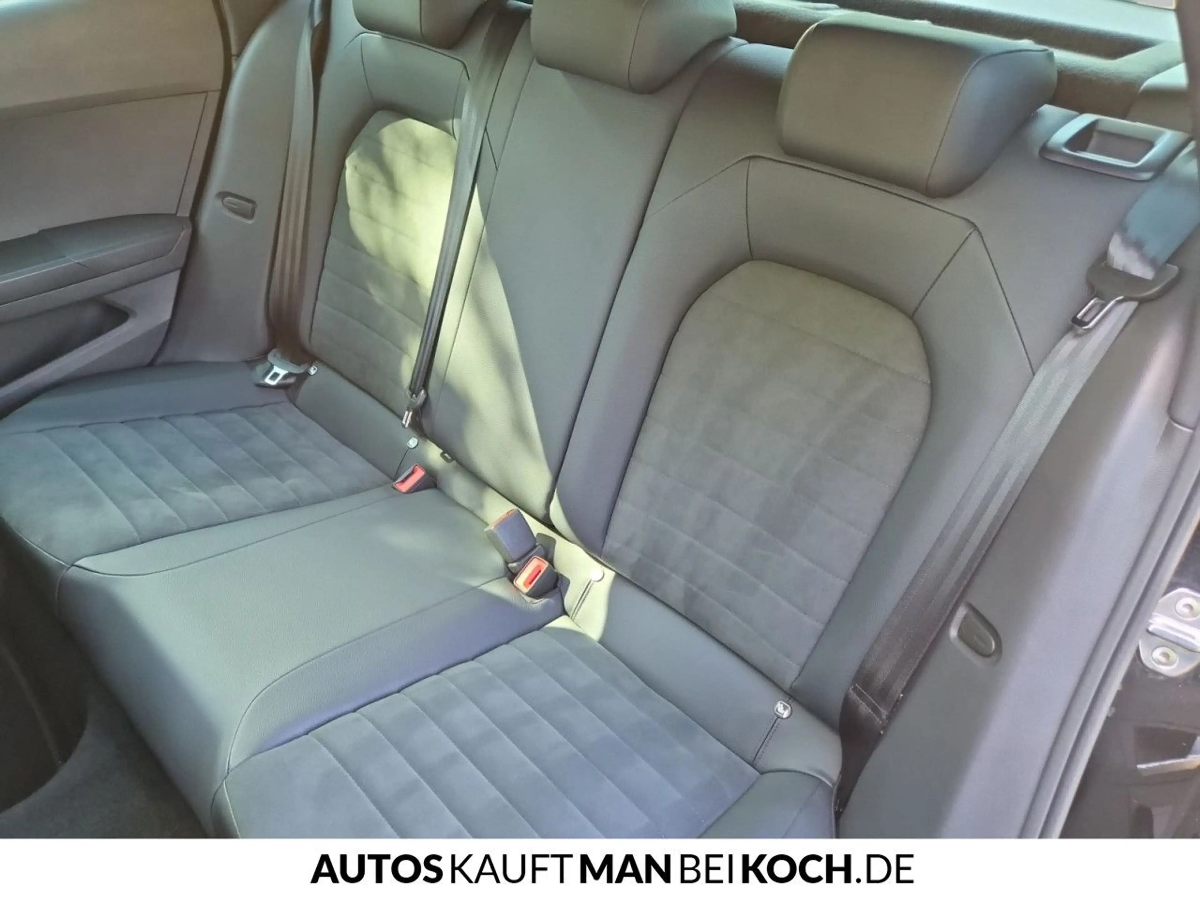 SEAT Arona 1.5 TSI DSG FR NAVI LED PARKL SHZ PDC — photo 8