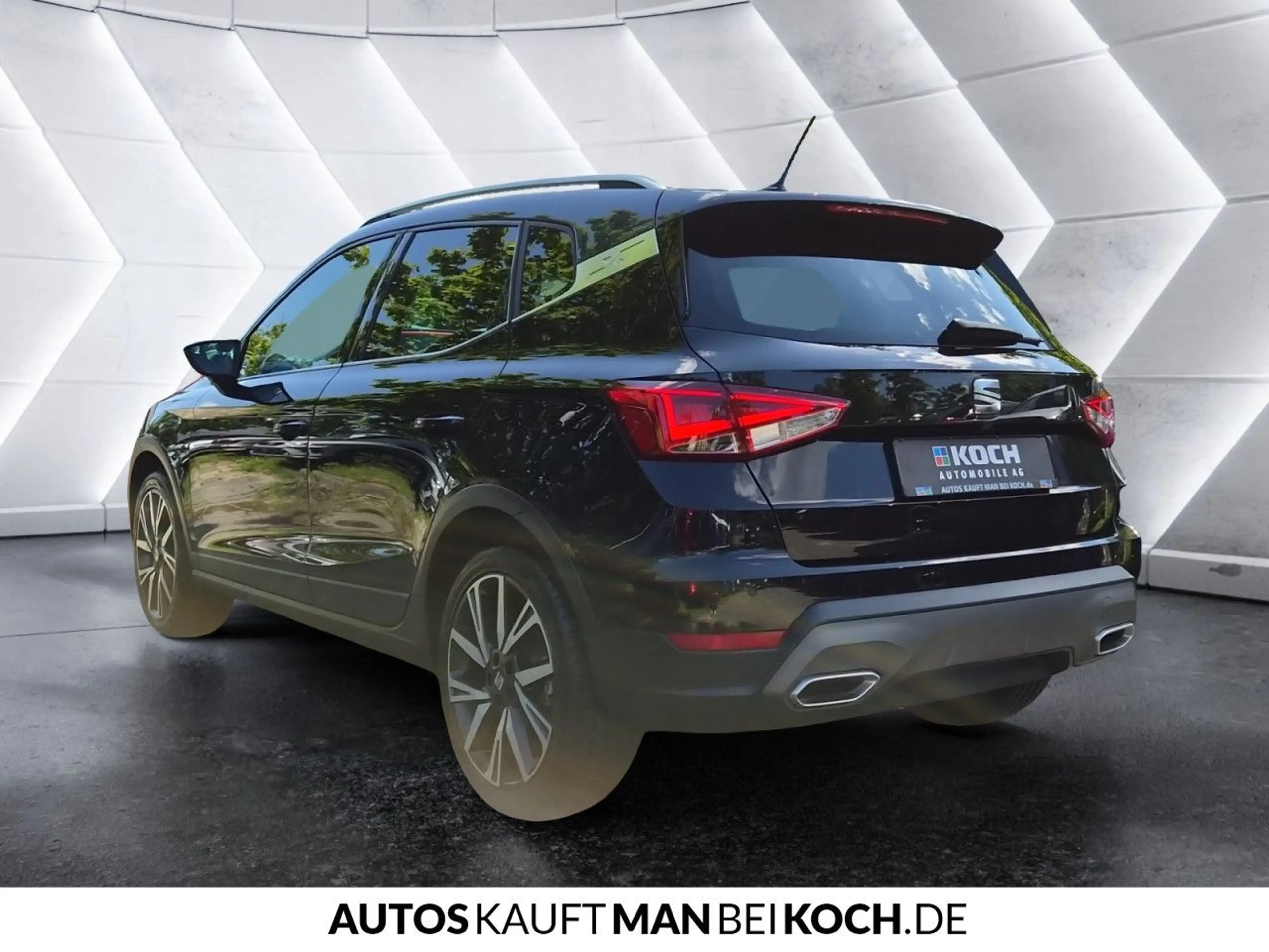 SEAT Arona 1.5 TSI DSG FR NAVI LED PARKL SHZ PDC — photo 4
