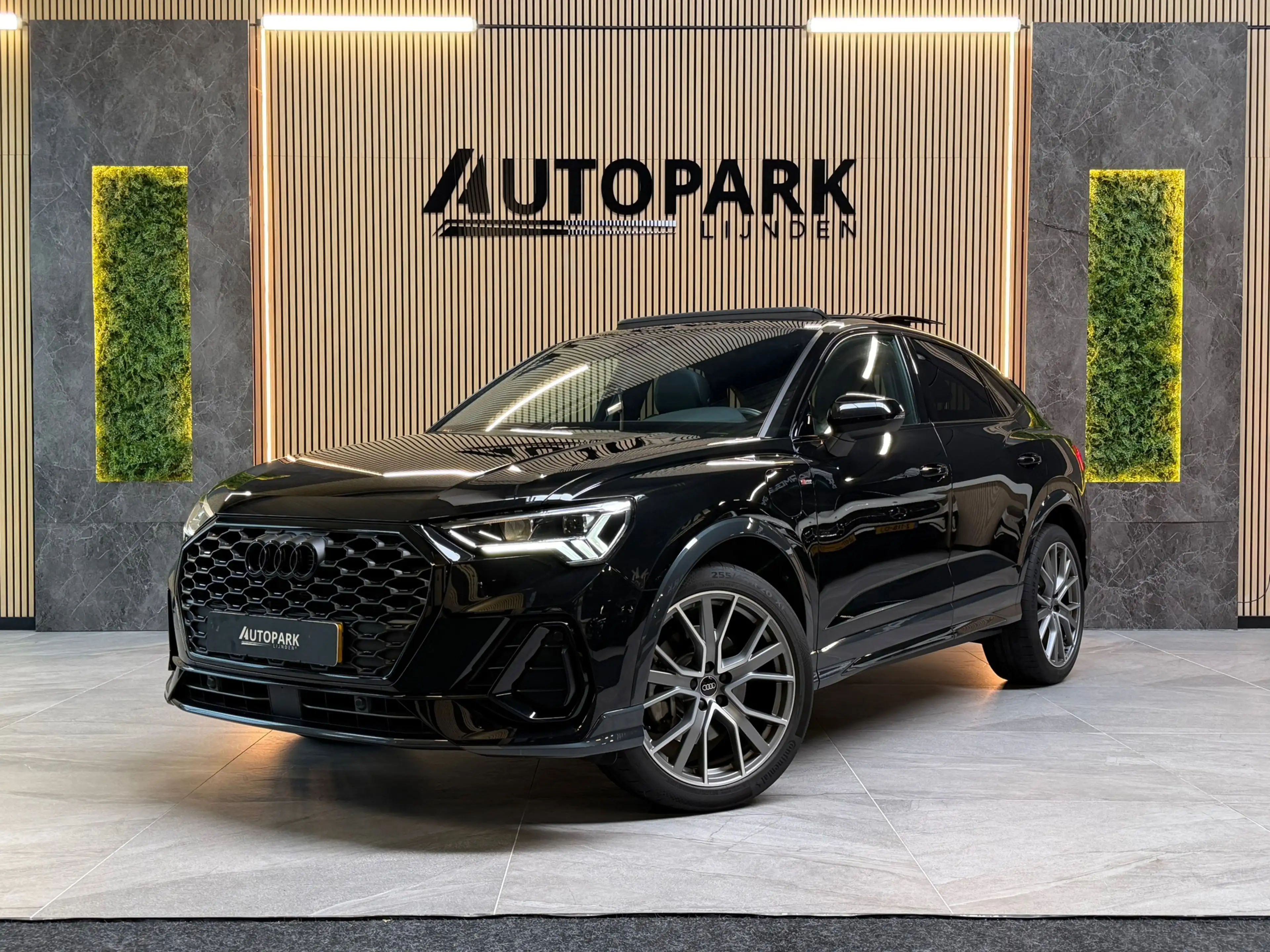 Audi Q3 Sportback 45 TFSI e 3X S-LINE|BTW|PANO|MATRIXLED|V
