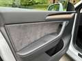 Tesla Model Y Long Range Dual Motor AWD *** Like New *** Blanc - thumbnail 18