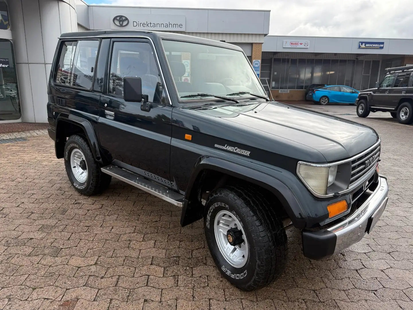 Toyota Land Cruiser KZJ 70 **VIELE NEUTEILE** Vert - 2