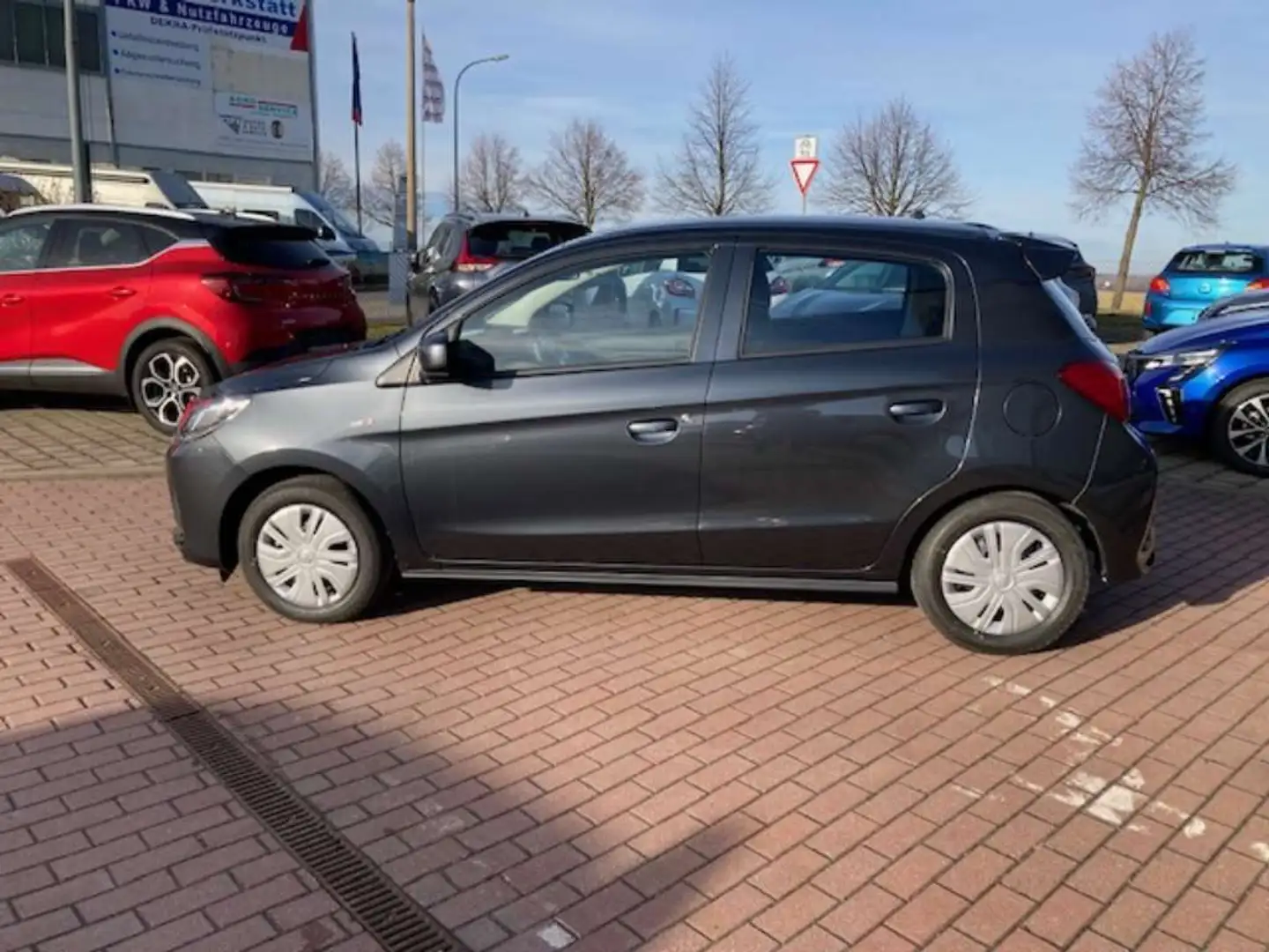 Mitsubishi Space Star Select 1.2 MIVEC Klima Radio ZV Grau - 1