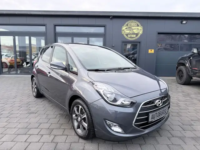 Hyundai iX20 blue Space Plus*SZH*PANO