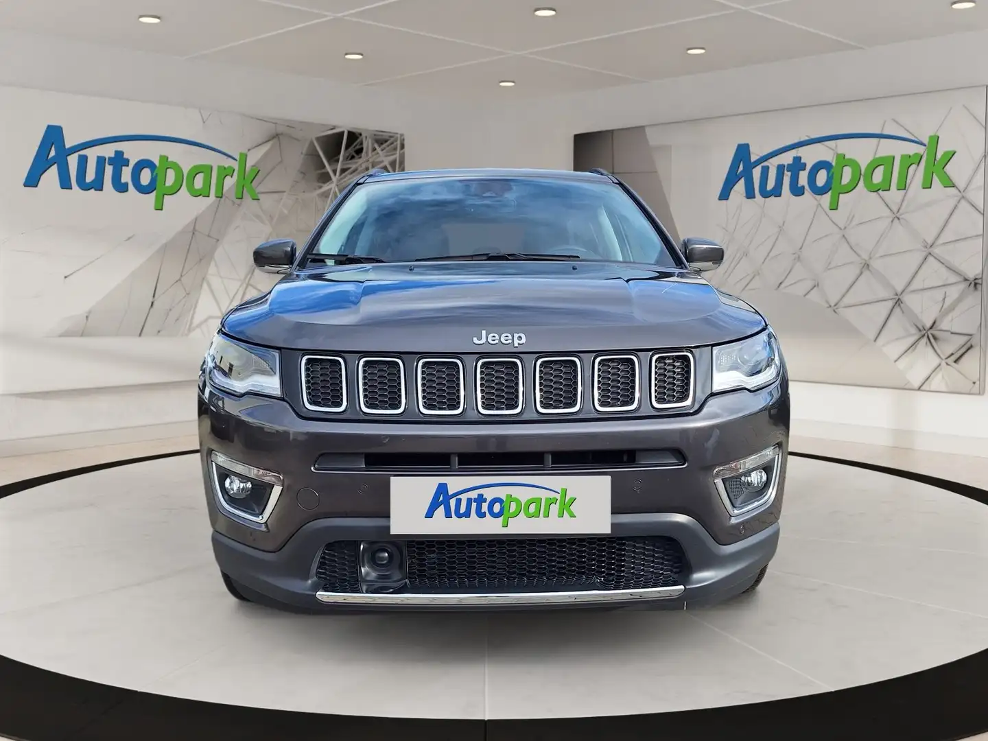 Jeep Compass 2,0 Multijet Limited AWD Grau - 2