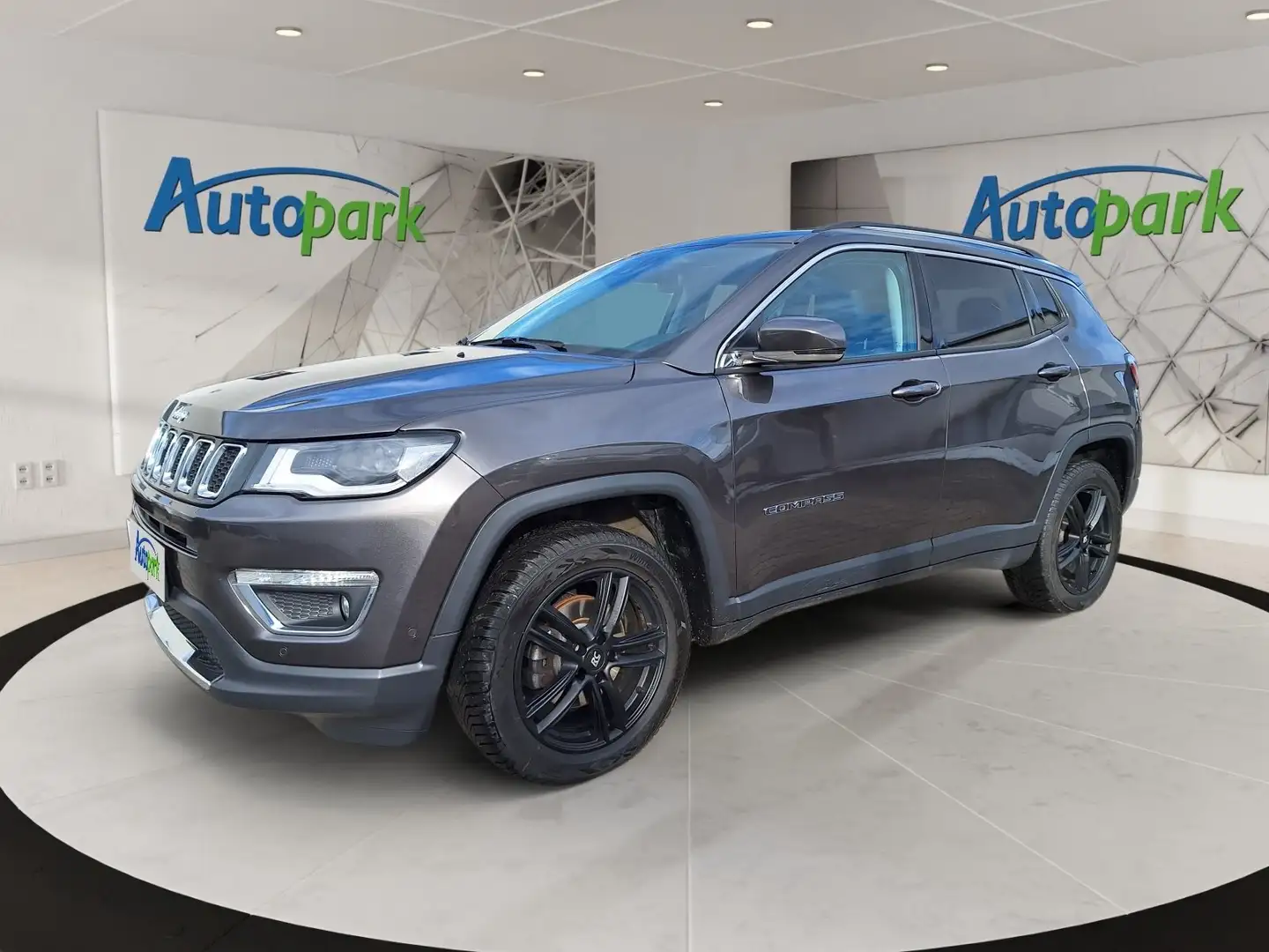 Jeep Compass 2,0 Multijet Limited AWD Grau - 1