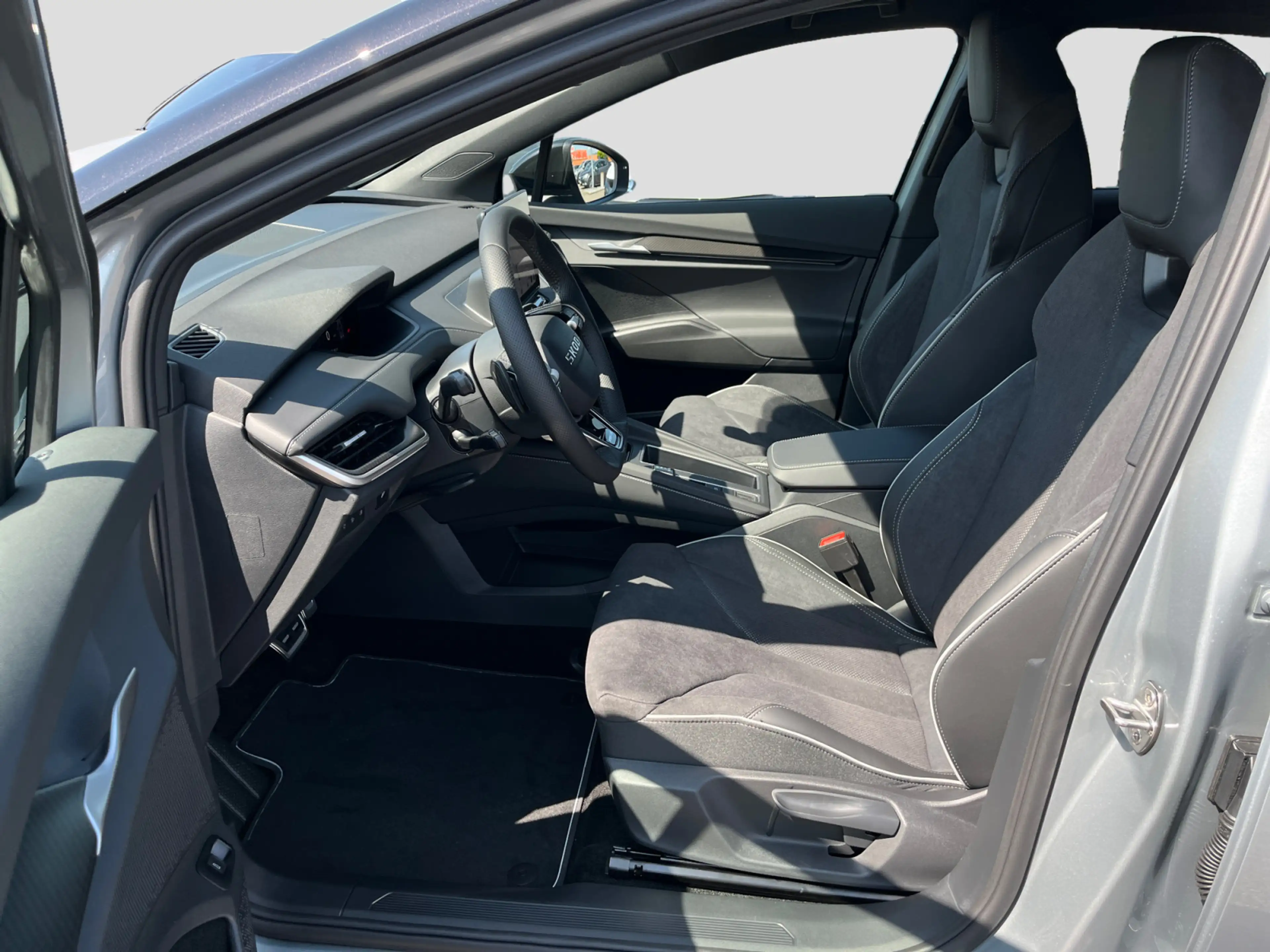 Skoda Elroq Sportline 60 Navi LED SHZ PDC ACC WäPu AHK — photo 10