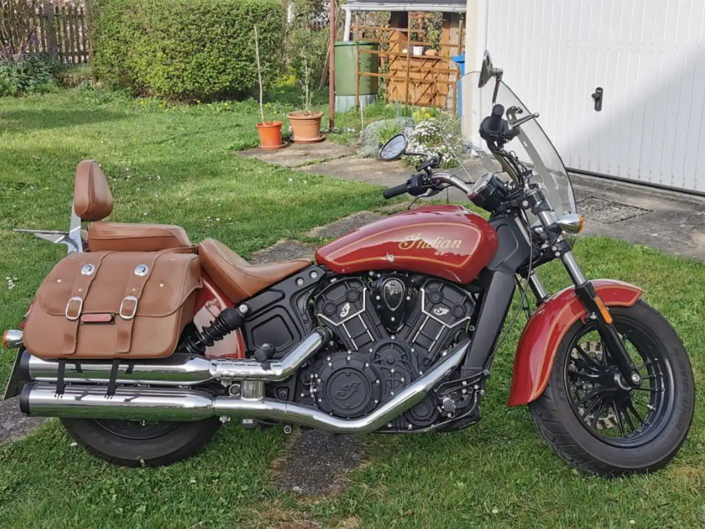 Indian Scout Sixty Rojo - 2