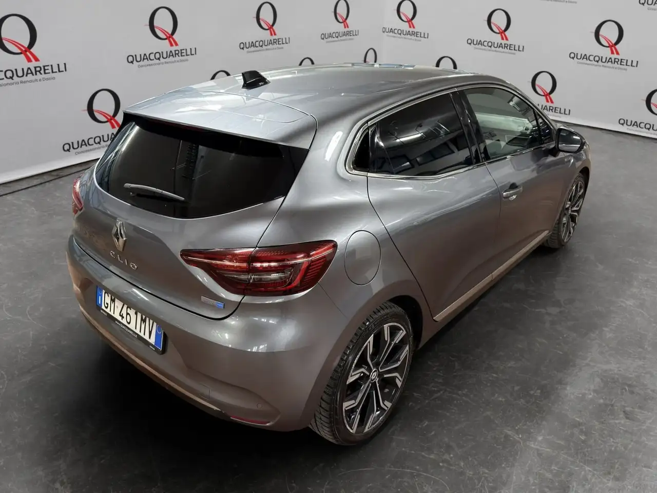 Renault Clio 1.6 Hybrid E-TECH 145 Techno 4