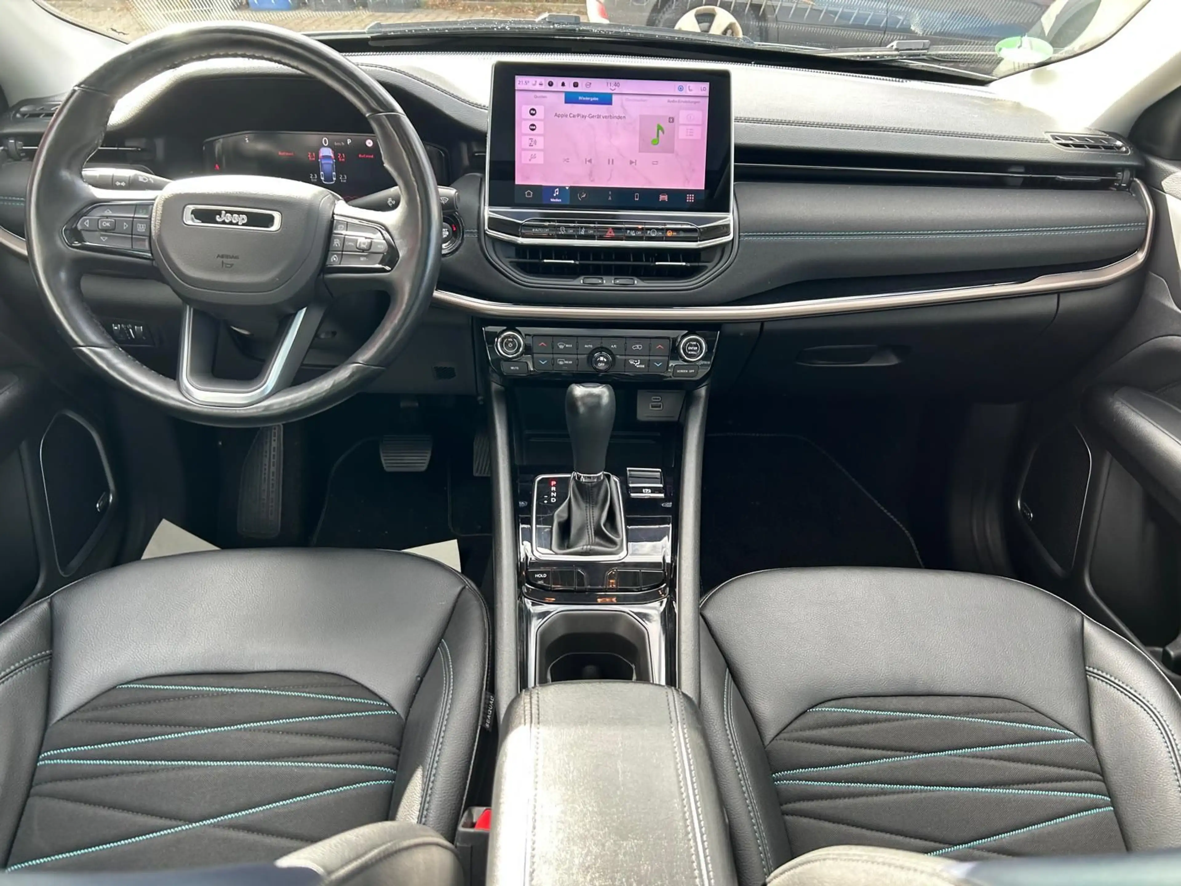Jeep Compass Upland Mild Hybrid FWD/PANO/ACC/SHZ — photo 12
