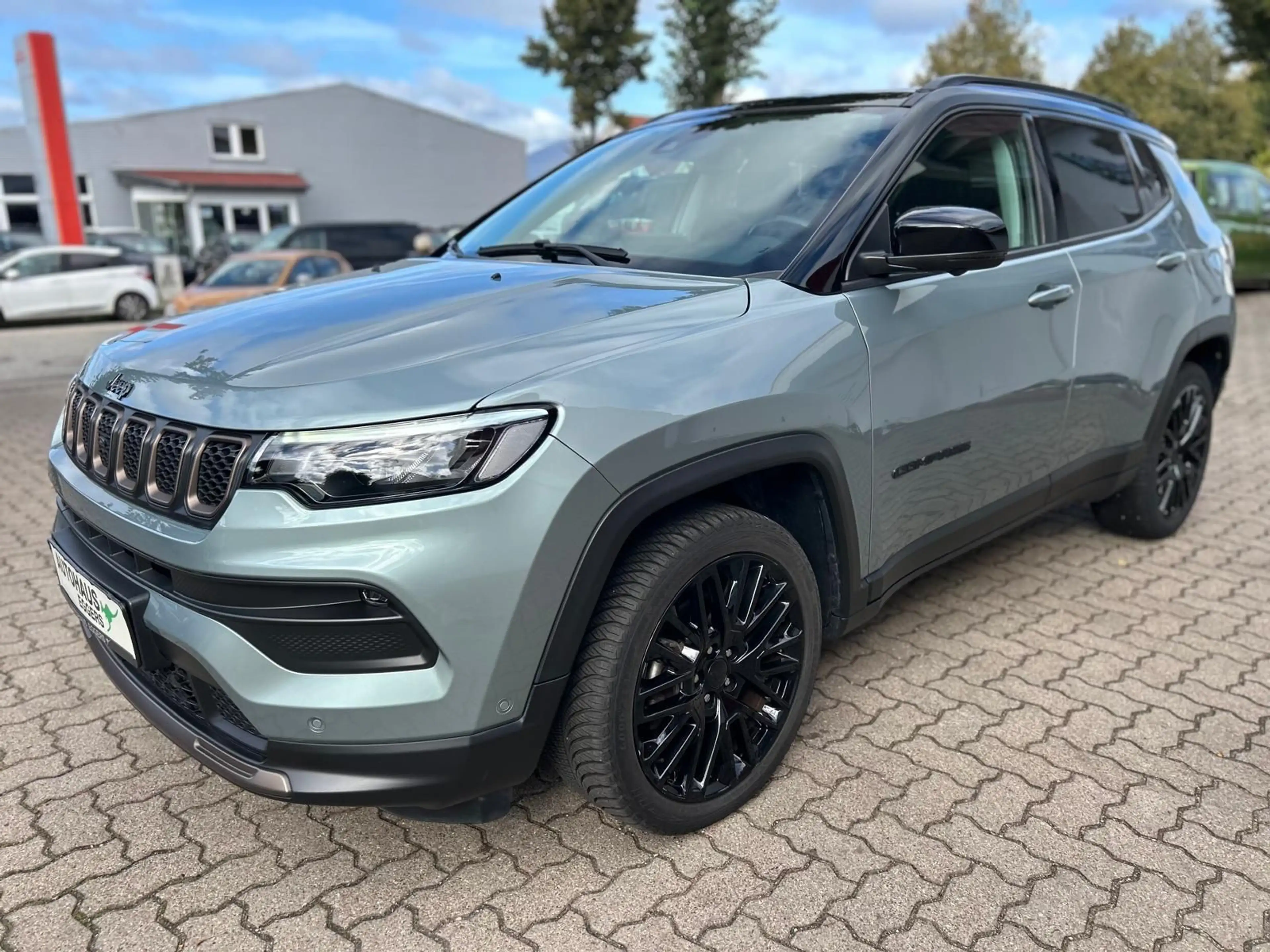 Jeep Compass Upland Mild Hybrid FWD/PANO/ACC/SHZ — photo 4