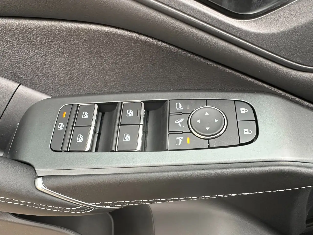 Nissan Qashqai 1.3 DIG-T MHEV AT N-Connecta WINTERPAKET 15